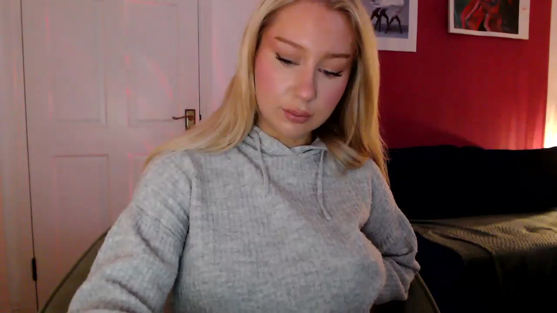 Gallery image thumbnail from PetiteAvax's myfreecams stream on, 07/04/2024, 20:40 image 17 of 20