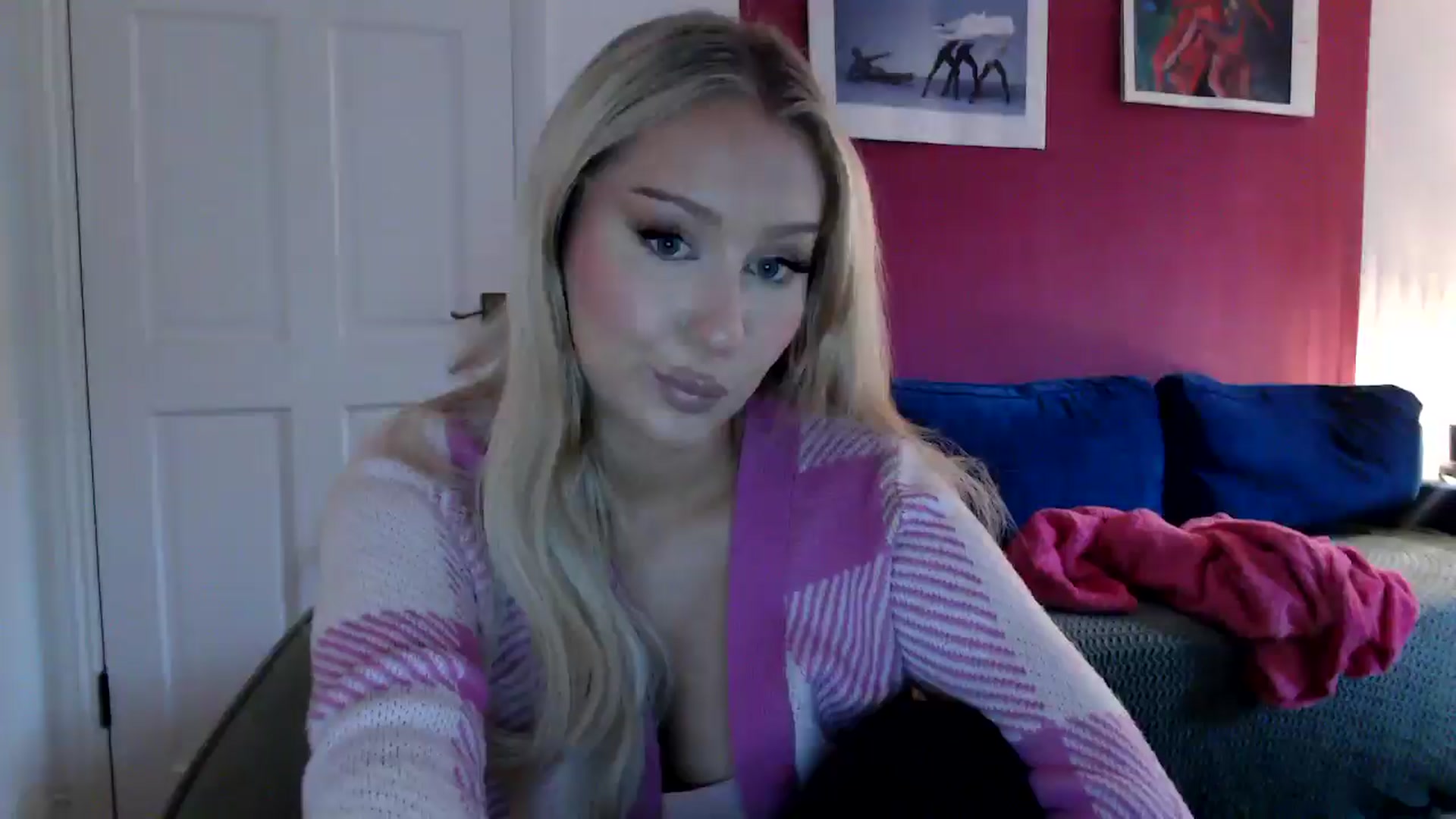 Gallery image thumbnail from PetiteAvax's myfreecams stream on, 07/05/2024, 18:04 image 3 of 20
