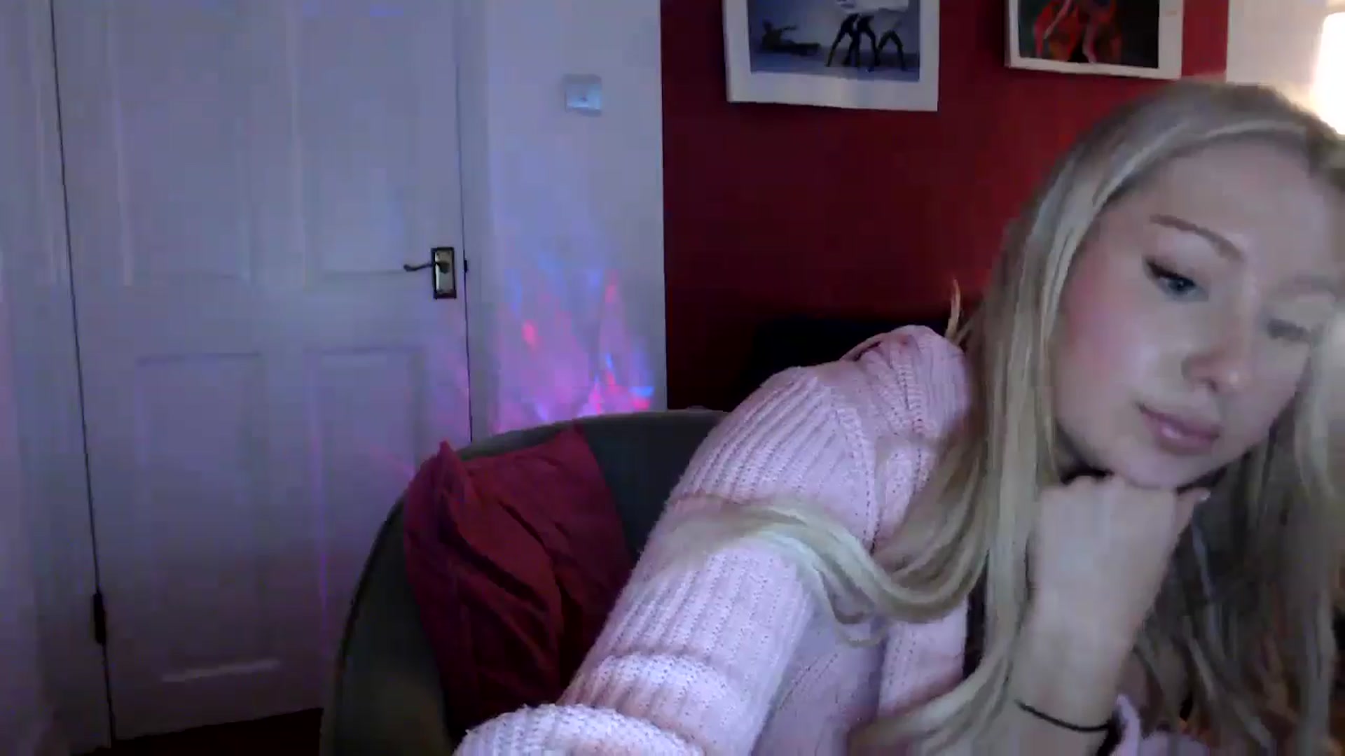 Gallery image thumbnail from PetiteAvax's myfreecams stream on, 07/06/2024, 22:39 image 10 of 20