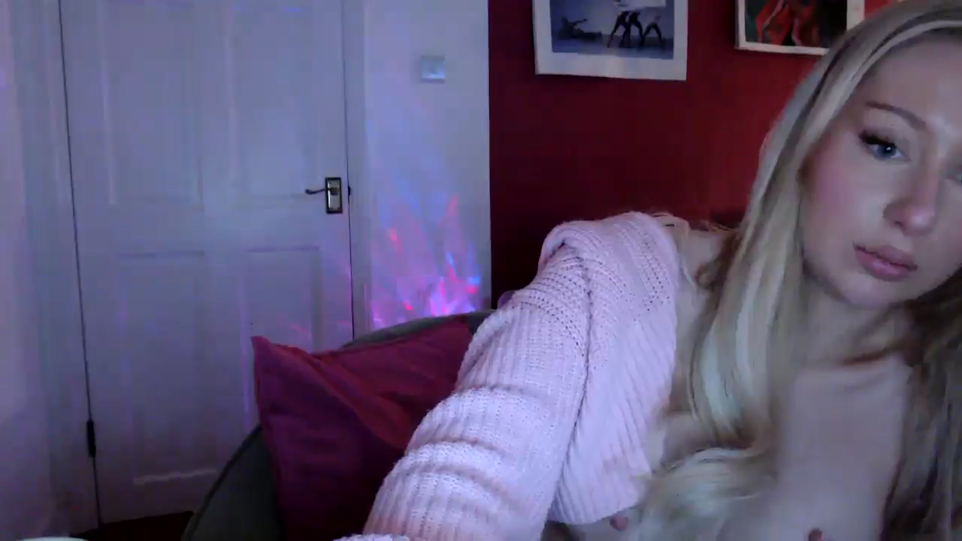Gallery image thumbnail from PetiteAvax's myfreecams stream on, 07/06/2024, 22:39 image 15 of 20