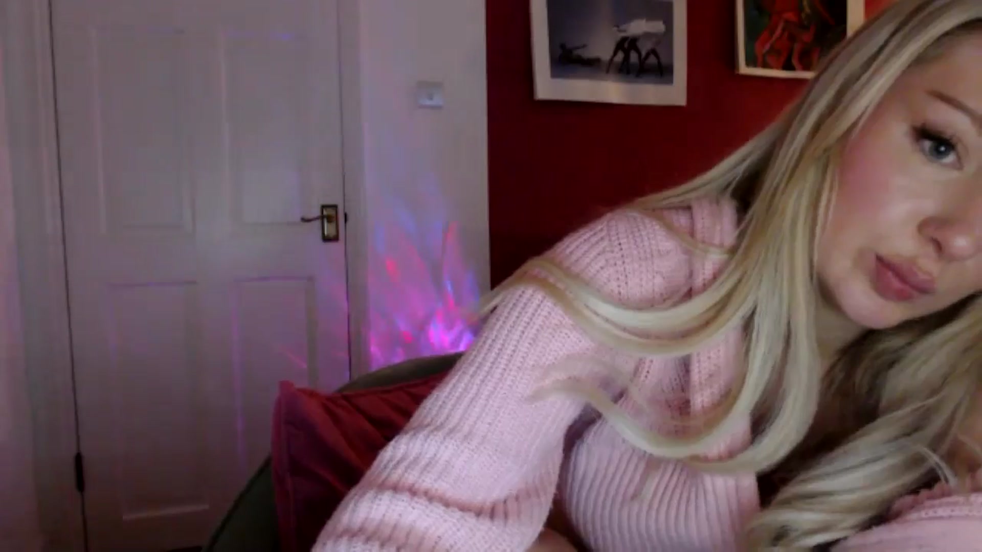 Gallery image thumbnail from PetiteAvax's myfreecams stream on, 07/06/2024, 23:13 image 6 of 20