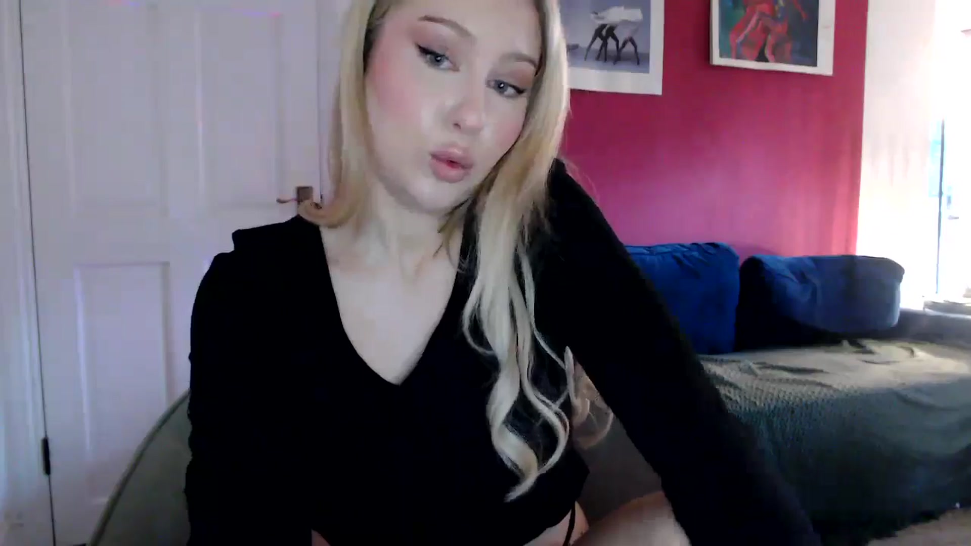 Gallery image thumbnail from PetiteAvax's myfreecams stream on, 07/07/2024, 19:48 image 6 of 20