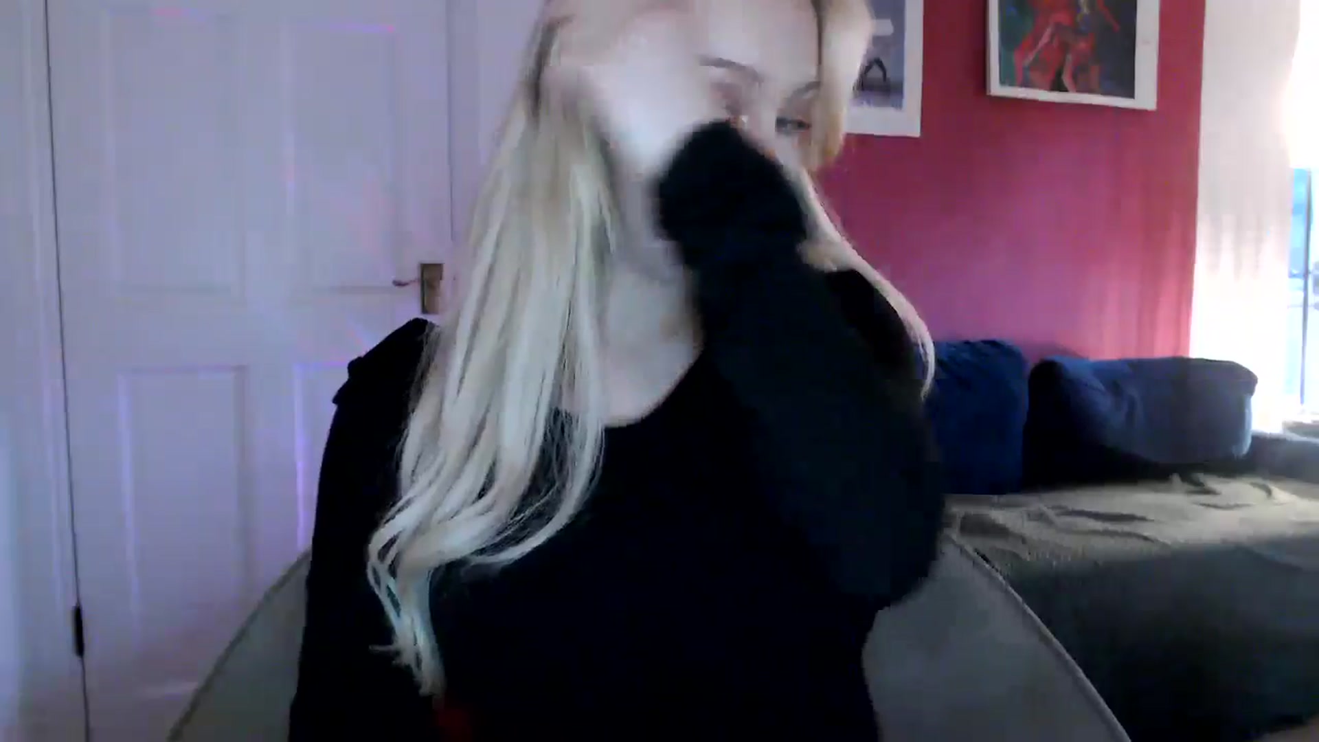 Gallery image thumbnail from PetiteAvax's myfreecams stream on, 07/07/2024, 19:48 image 13 of 20