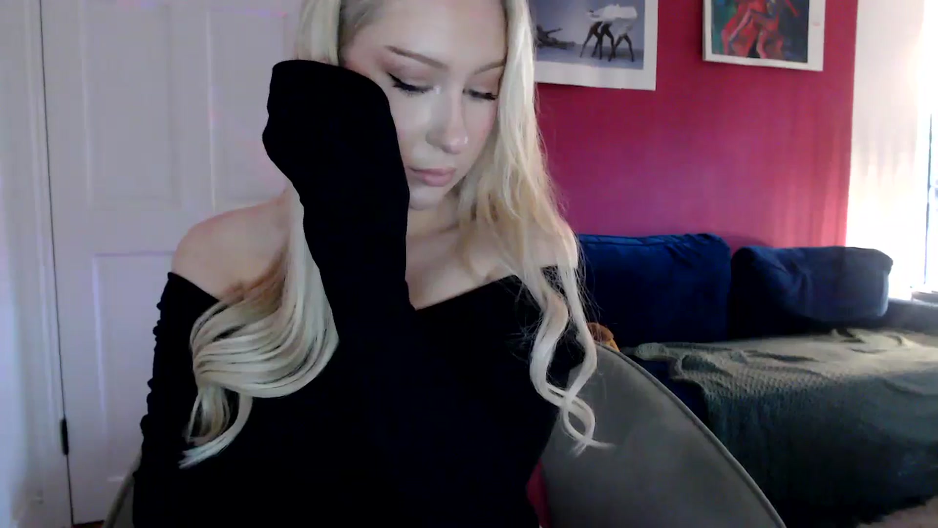 Gallery image thumbnail from PetiteAvax's myfreecams stream on, 07/07/2024, 19:48 image 7 of 20