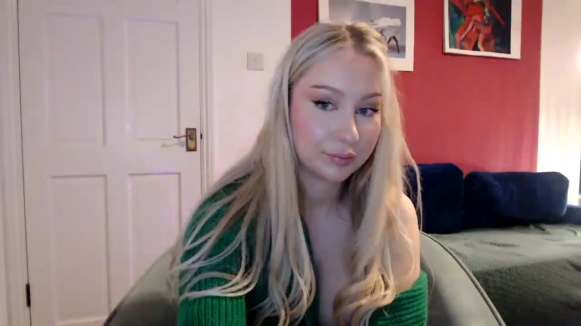 Gallery image thumbnail from PetiteAvax's myfreecams stream on, 07/07/2024, 21:09 image 6 of 20
