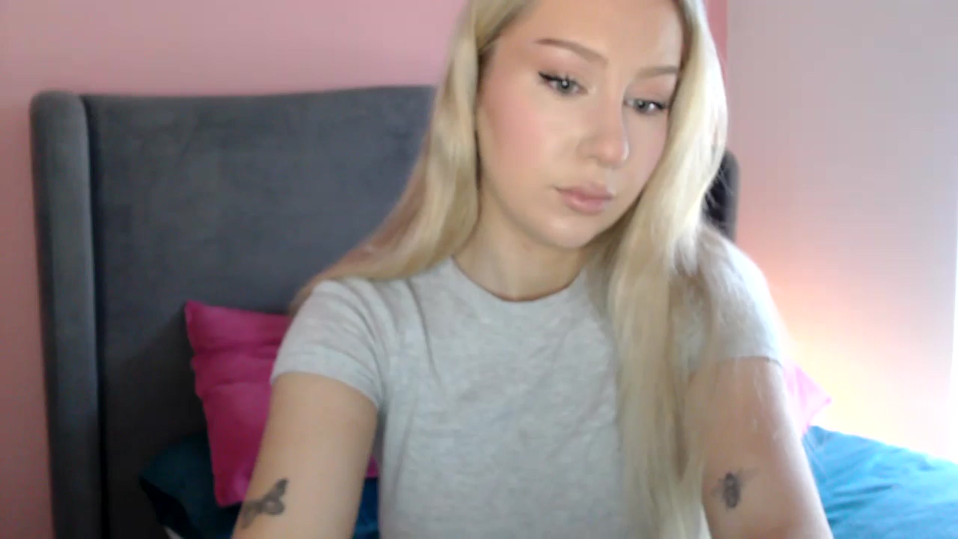 Gallery image thumbnail from PetiteAvax's myfreecams stream on, 07/10/2024, 11:04 image 8 of 20
