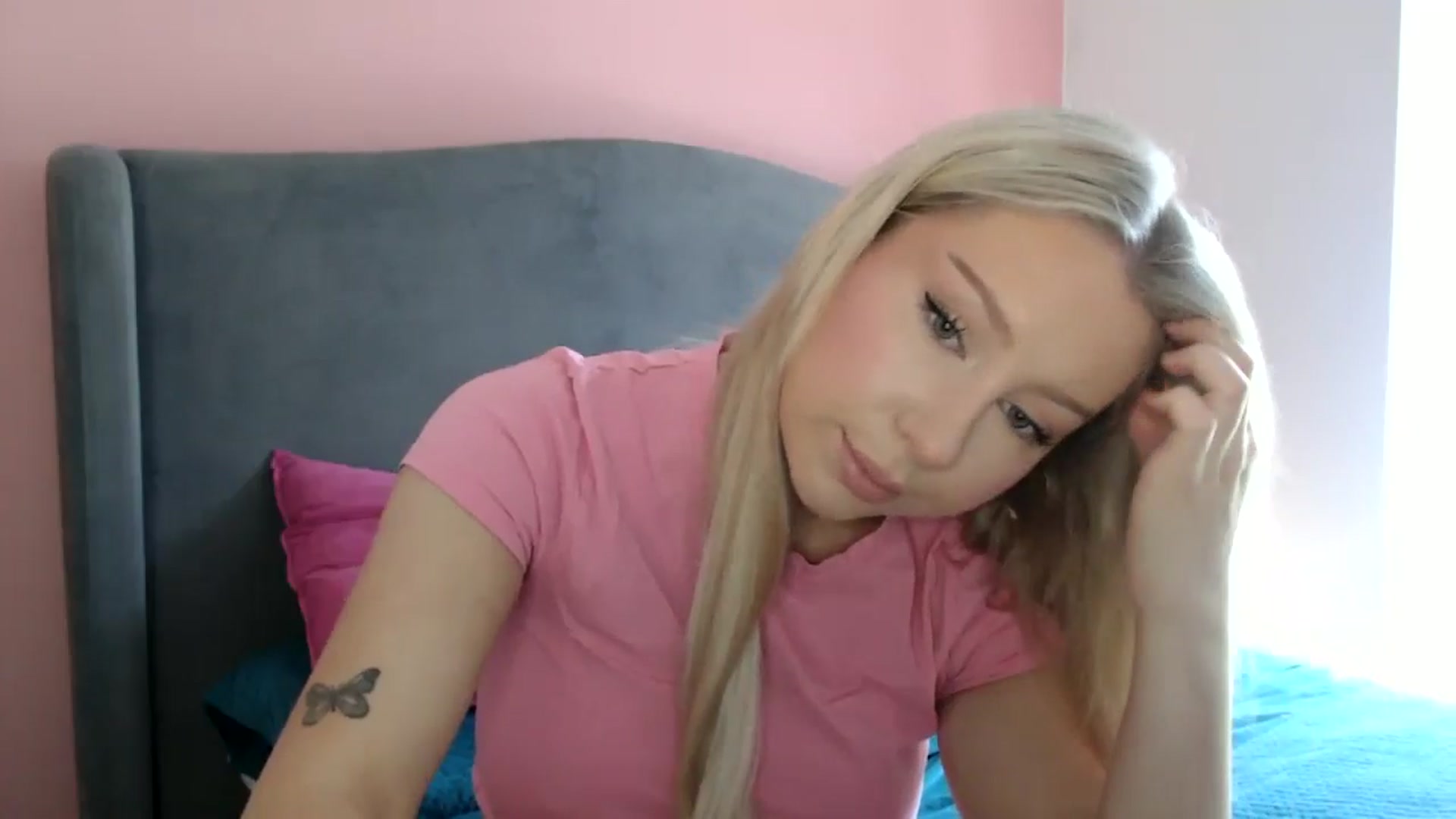 Gallery image thumbnail from PetiteAvax's myfreecams stream on, 07/10/2024, 11:25 image 2 of 20