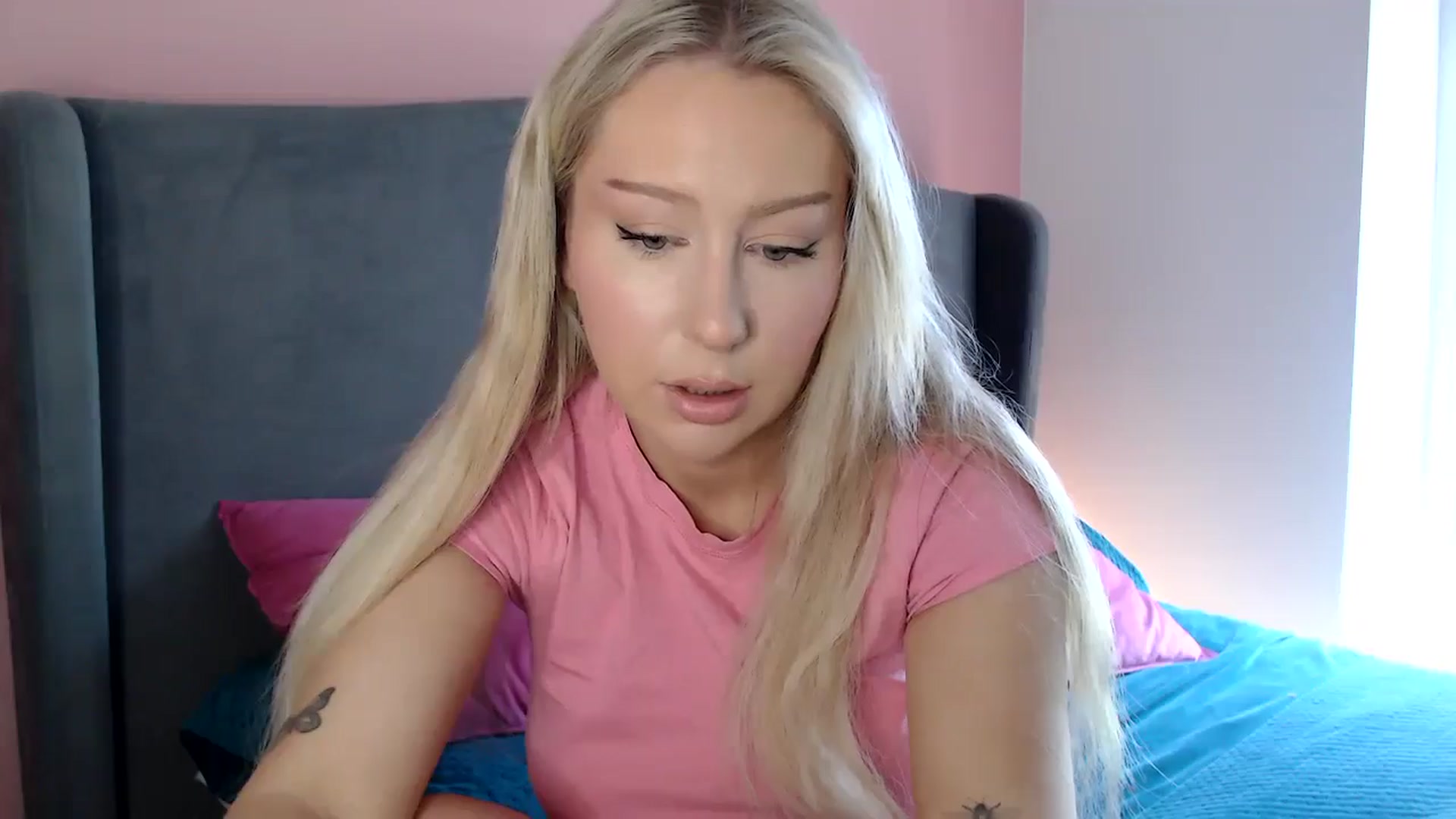 Gallery image thumbnail from PetiteAvax's myfreecams stream on, 07/10/2024, 11:44 image 4 of 20