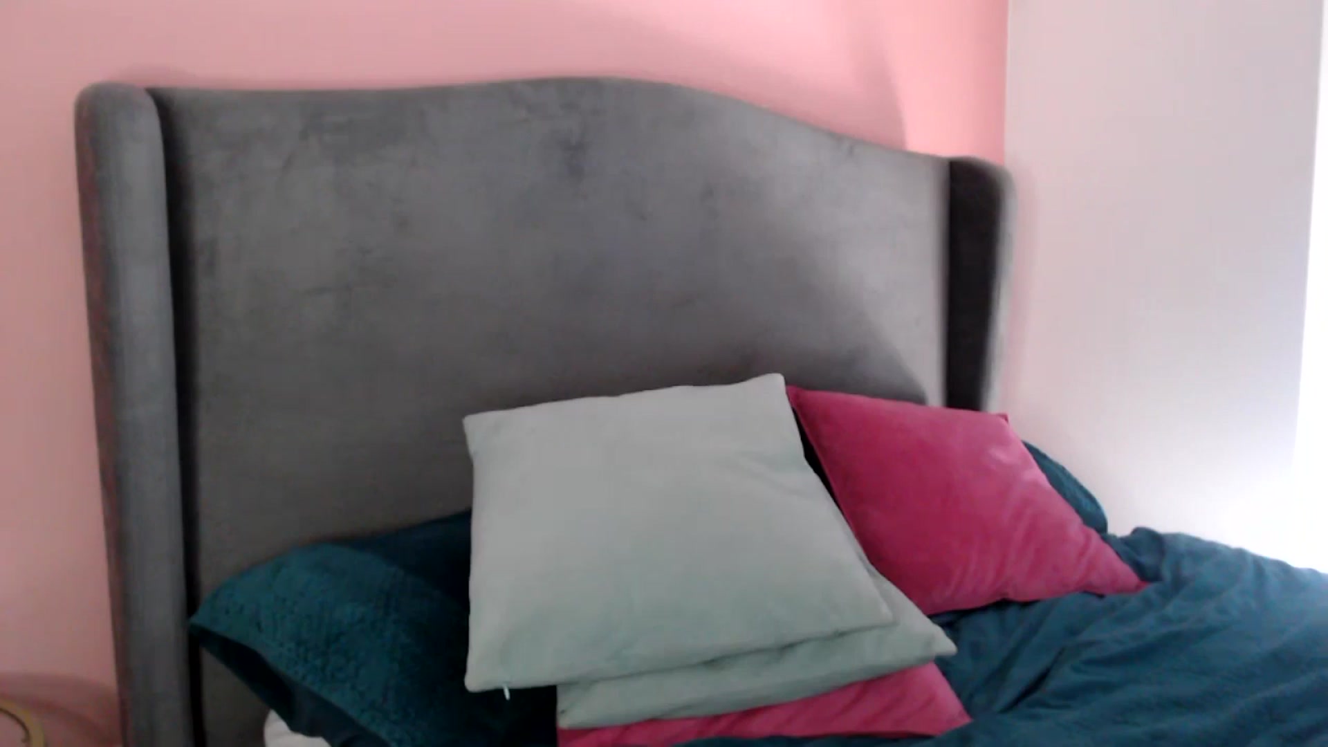Gallery image thumbnail from PetiteAvax's myfreecams stream on, 07/10/2024, 14:33 image 10 of 20