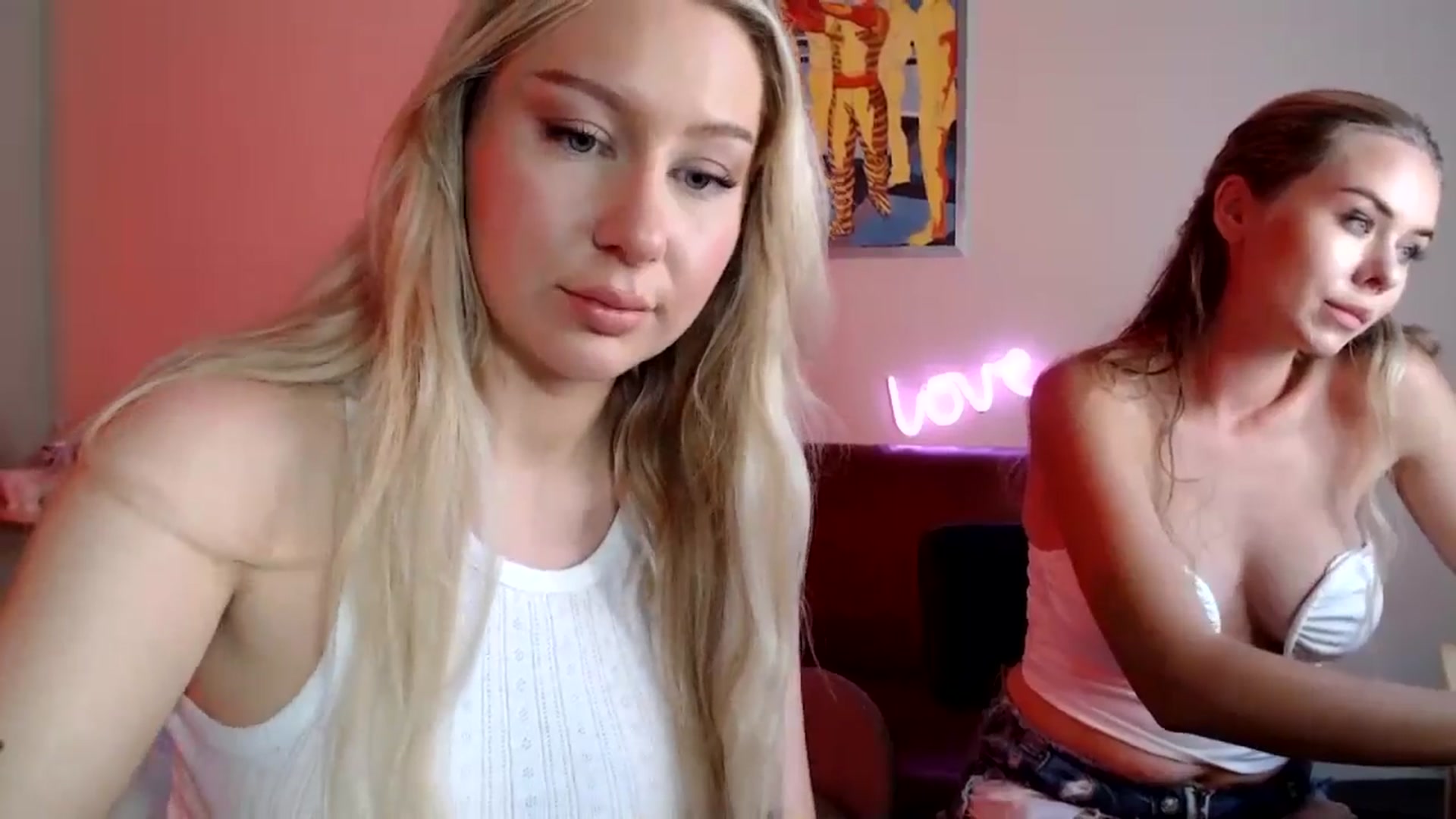 Gallery image thumbnail from PetiteAvax's myfreecams stream on, 07/14/2024, 18:03 image 12 of 20