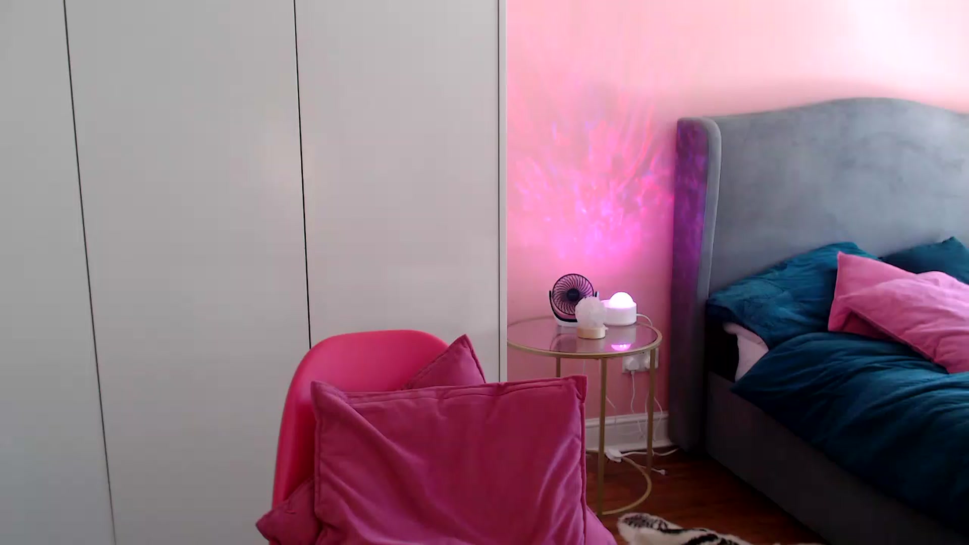 Gallery image thumbnail from PetiteAvax's myfreecams stream on, 07/17/2024, 14:11 image 16 of 20