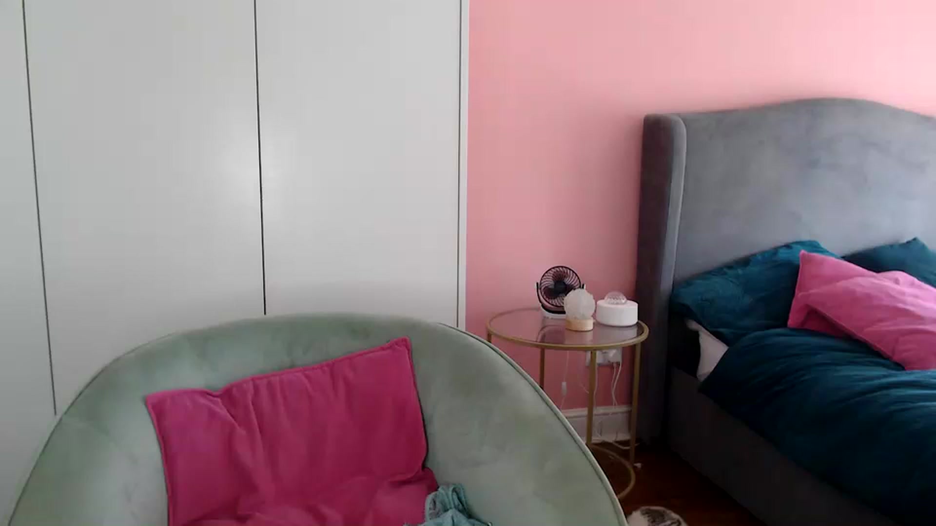 Gallery image thumbnail from PetiteAvax's myfreecams stream on, 07/17/2024, 16:48 image 10 of 20