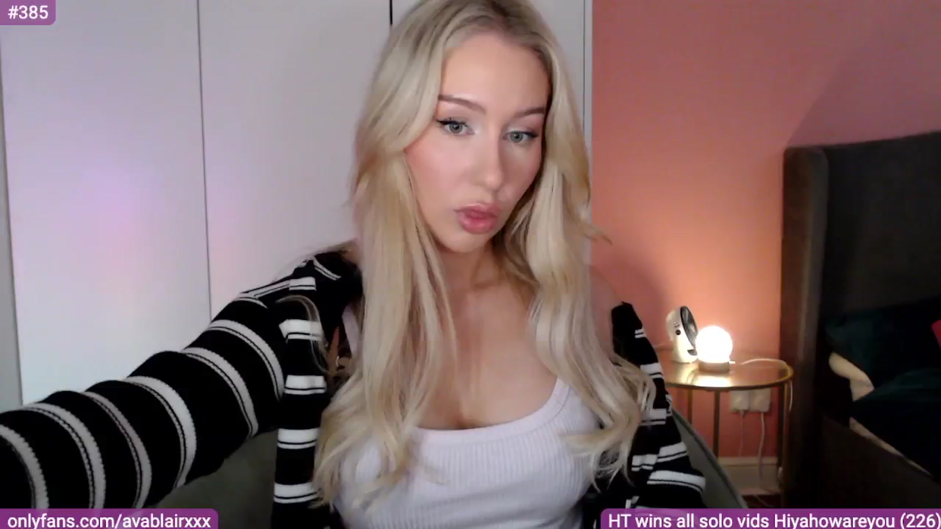 Gallery image thumbnail from PetiteAvax's myfreecams stream on, 07/18/2024, 21:18 image 16 of 20