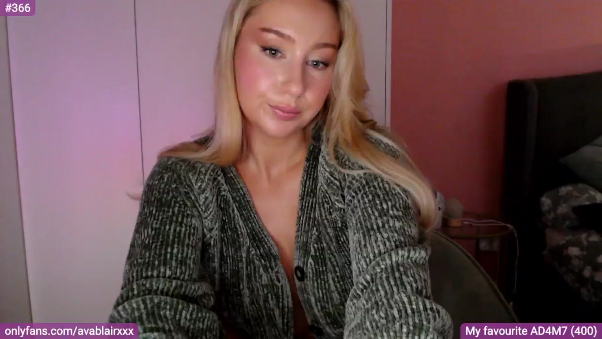 Gallery image thumbnail from PetiteAvax's myfreecams stream on, 07/28/2024, 22:27 image 17 of 20