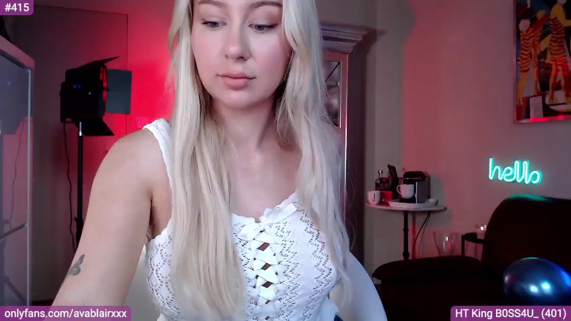 Gallery image thumbnail from PetiteAvax's myfreecams stream on, 08/03/2024, 11:05 image 11 of 20