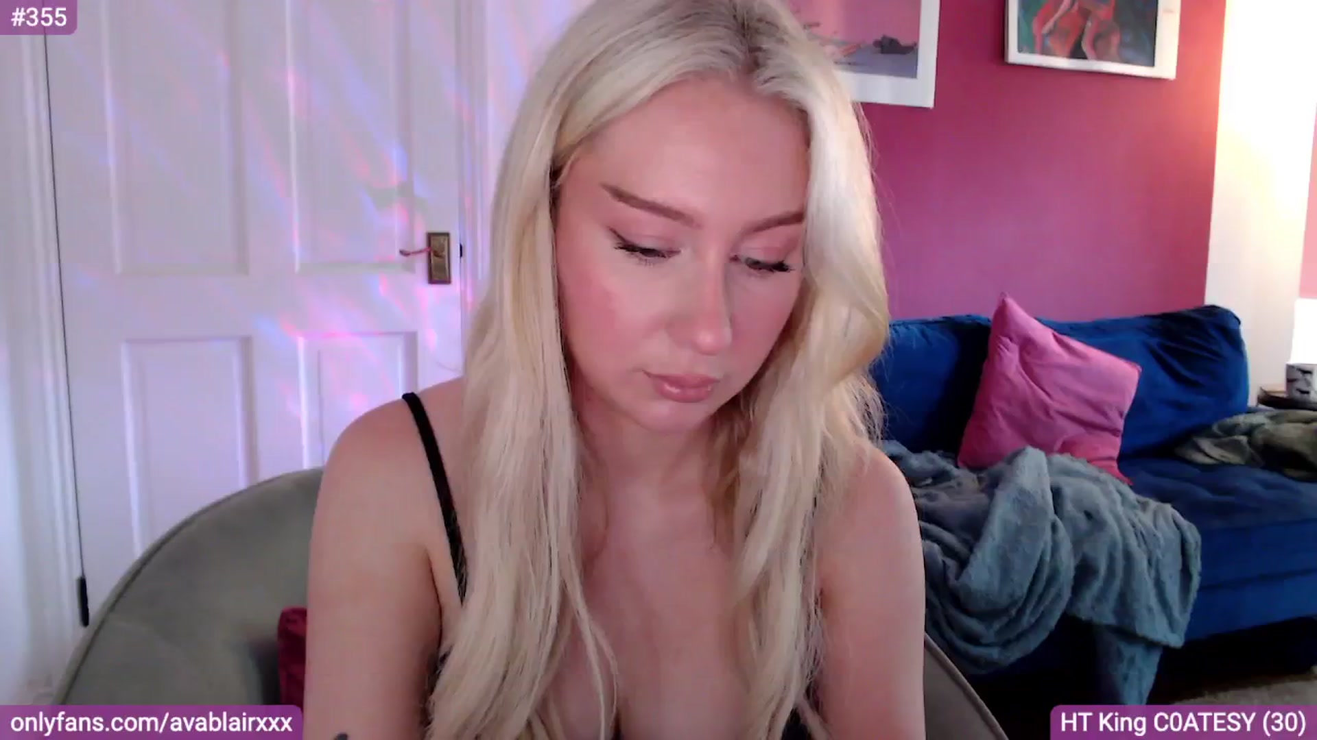 Gallery image thumbnail from PetiteAvax's myfreecams stream on, 08/06/2024, 13:29 image 8 of 20