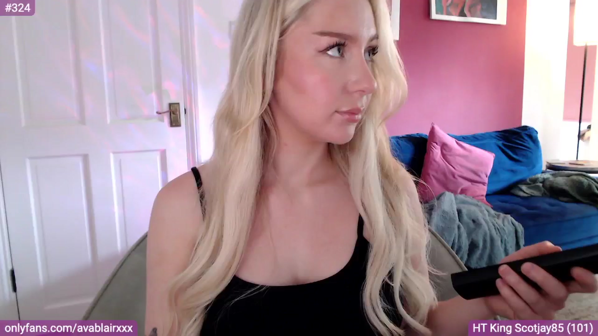 Gallery image thumbnail from PetiteAvax's myfreecams stream on, 08/06/2024, 14:16 image 6 of 20