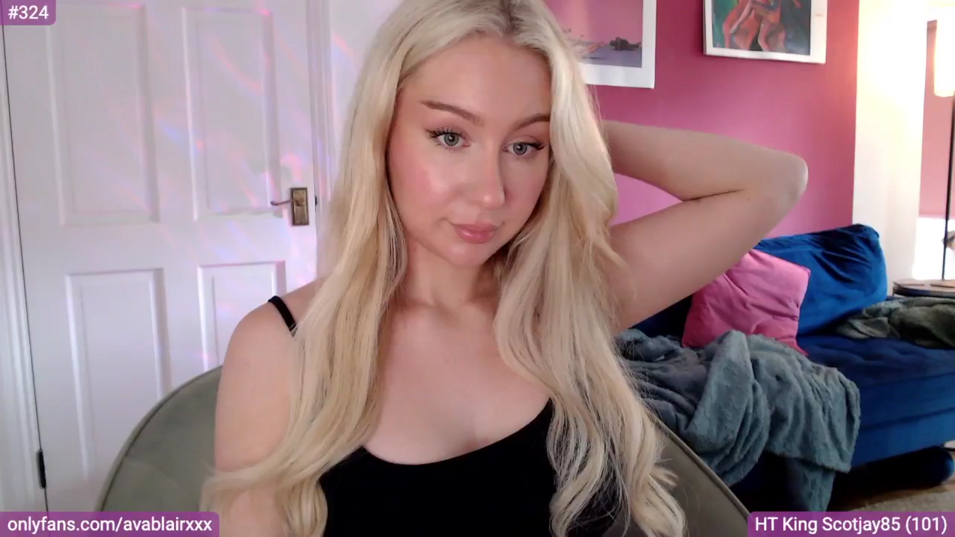 Gallery image thumbnail from PetiteAvax's myfreecams stream on, 08/06/2024, 14:16 image 18 of 20