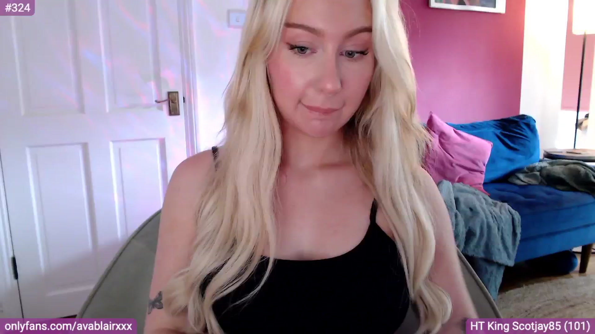 Gallery image thumbnail from PetiteAvax's myfreecams stream on, 08/06/2024, 14:16 image 5 of 20