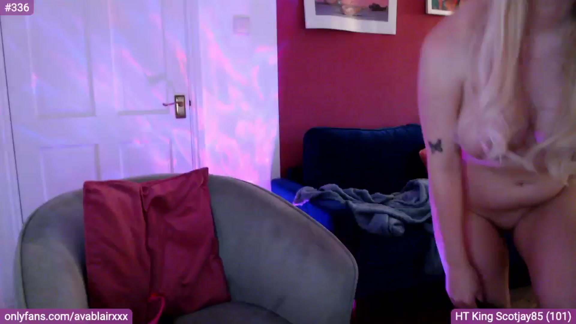 Gallery image thumbnail from PetiteAvax's myfreecams stream on, 08/06/2024, 19:32 image 13 of 20