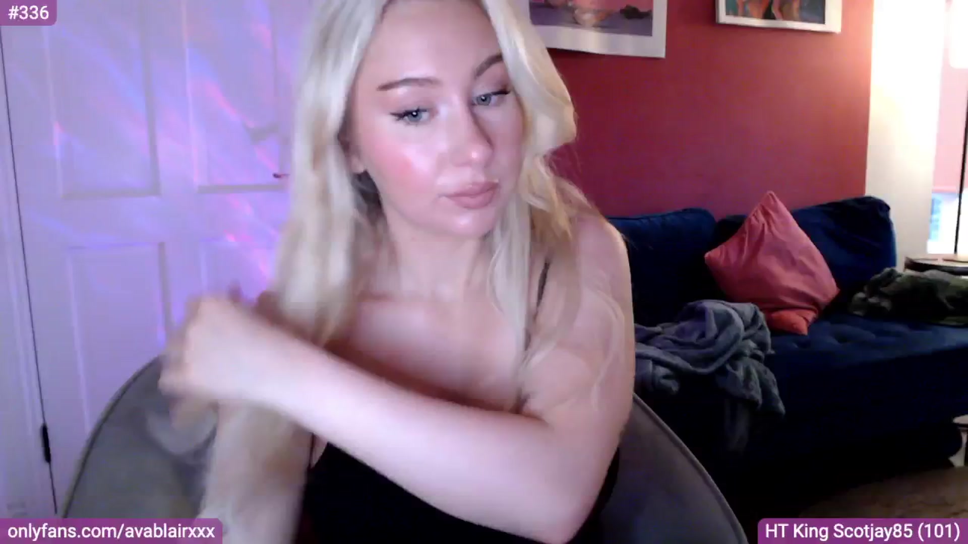 Gallery image thumbnail from PetiteAvax's myfreecams stream on, 08/06/2024, 19:32 image 14 of 20