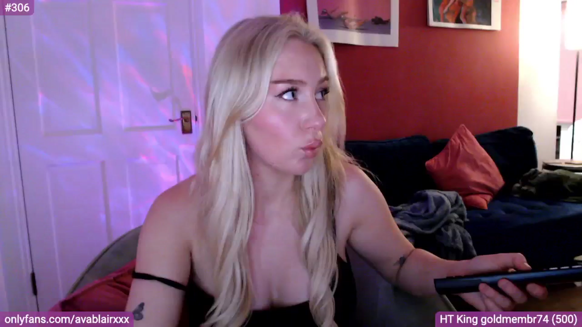 Gallery image thumbnail from PetiteAvax's myfreecams stream on, 08/06/2024, 21:05 image 13 of 20