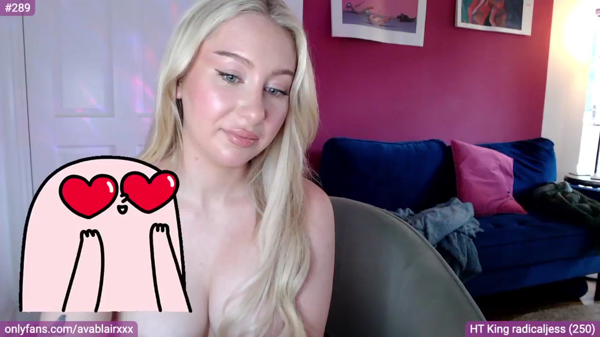 Gallery image thumbnail from PetiteAvax's myfreecams stream on, 08/07/2024, 15:07 image 10 of 20