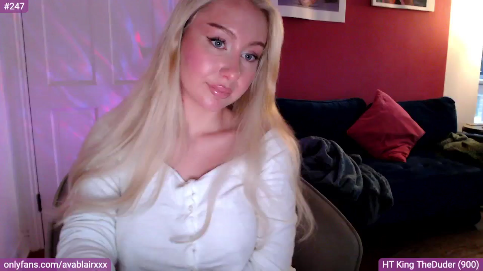 Gallery image thumbnail from PetiteAvax's myfreecams stream on, 08/07/2024, 19:08 image 7 of 20