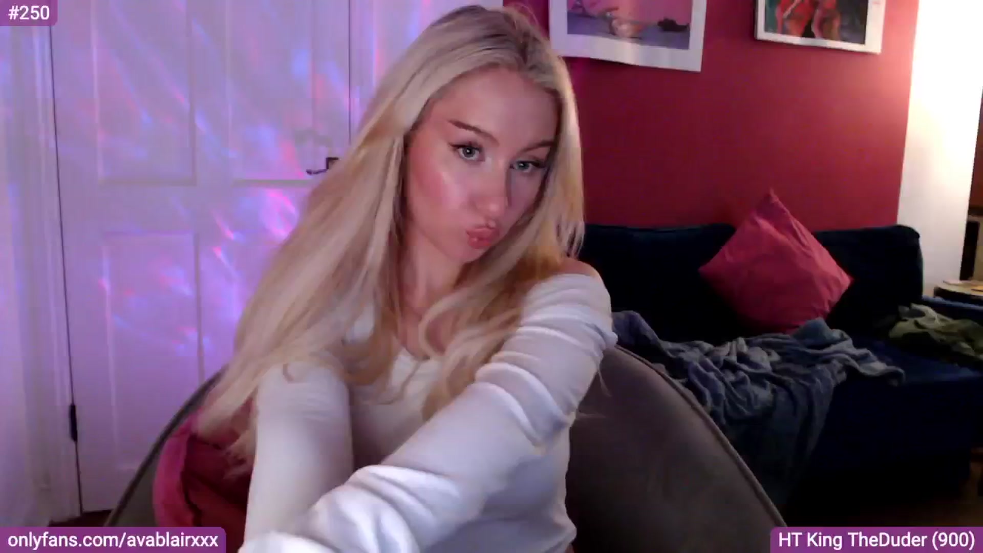 Gallery image thumbnail from PetiteAvax's myfreecams stream on, 08/07/2024, 20:53 image 9 of 20
