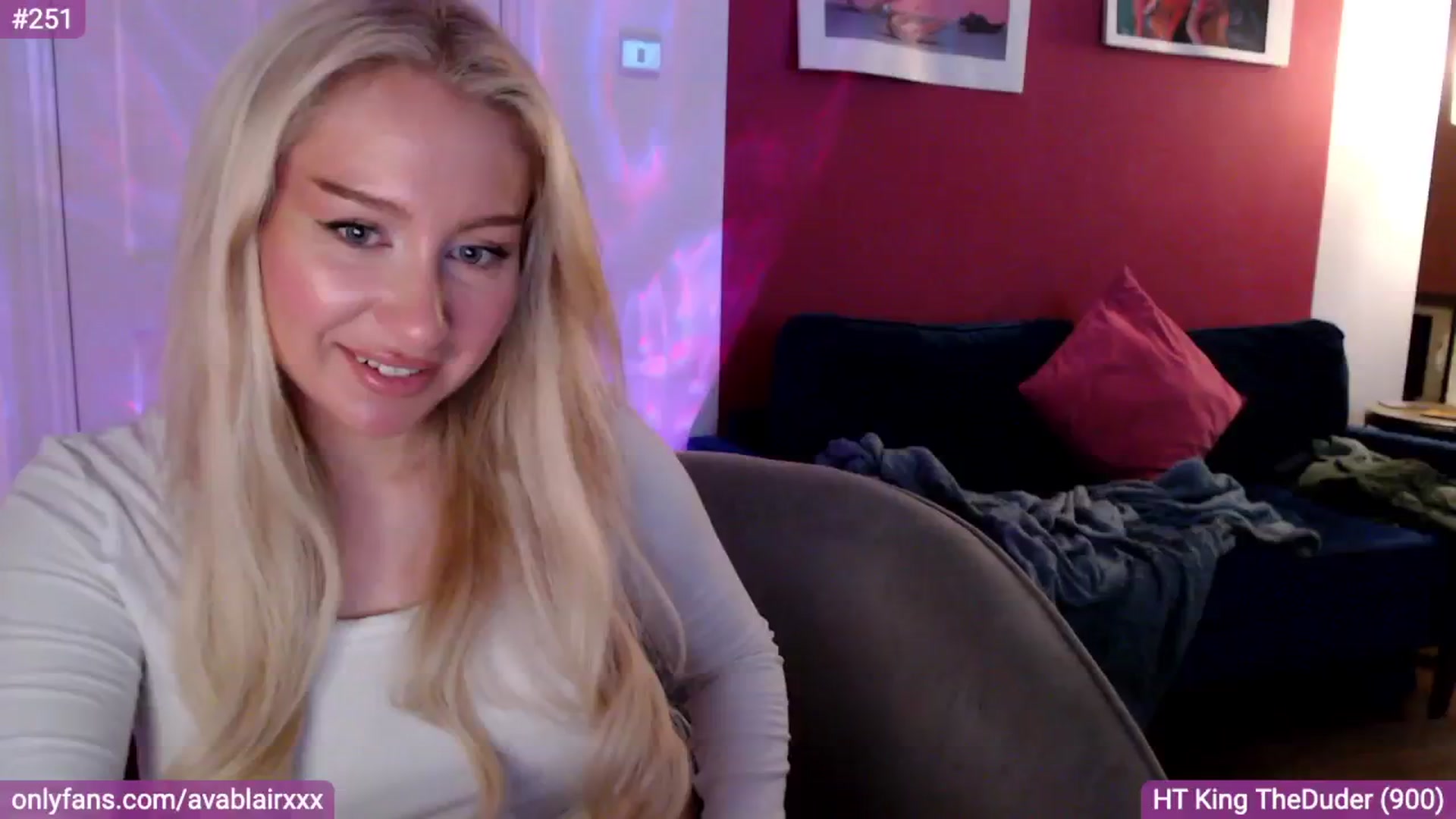 Gallery image thumbnail from PetiteAvax's myfreecams stream on, 08/07/2024, 20:53 image 15 of 20
