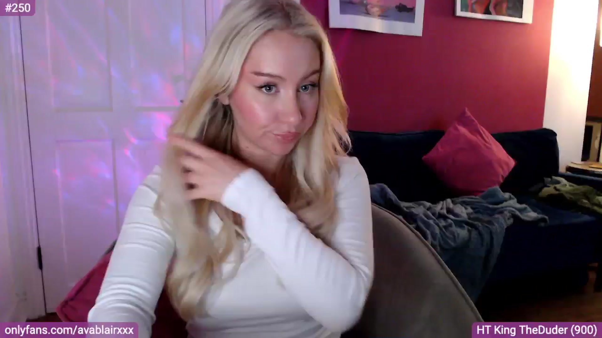 Gallery image thumbnail from PetiteAvax's myfreecams stream on, 08/07/2024, 20:53 image 2 of 20