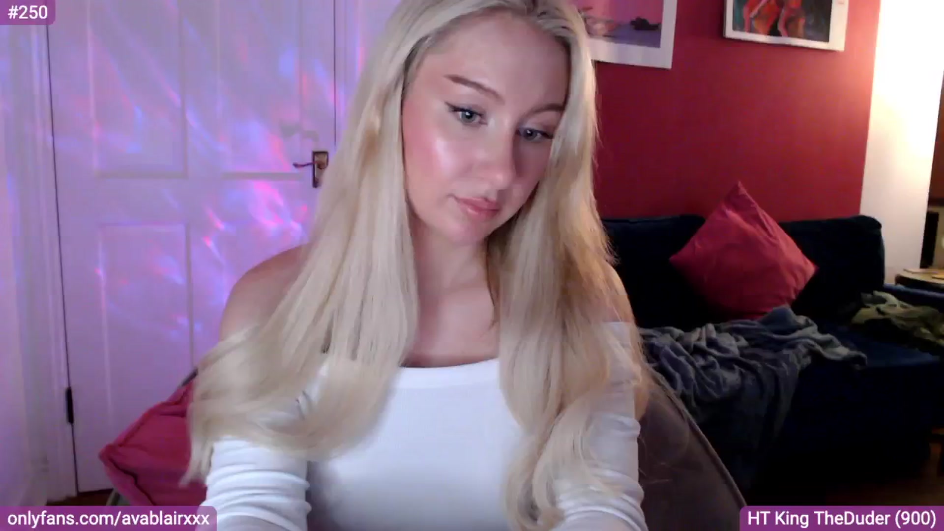 Gallery image thumbnail from PetiteAvax's myfreecams stream on, 08/07/2024, 20:53 image 6 of 20