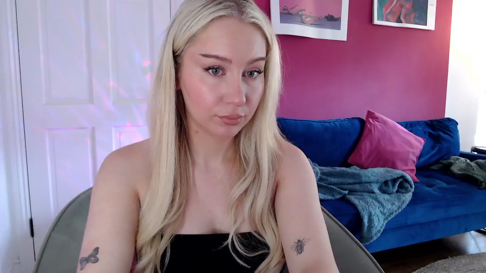 Gallery image thumbnail from PetiteAvax's myfreecams stream on, 08/08/2024, 13:01 image 1 of 20