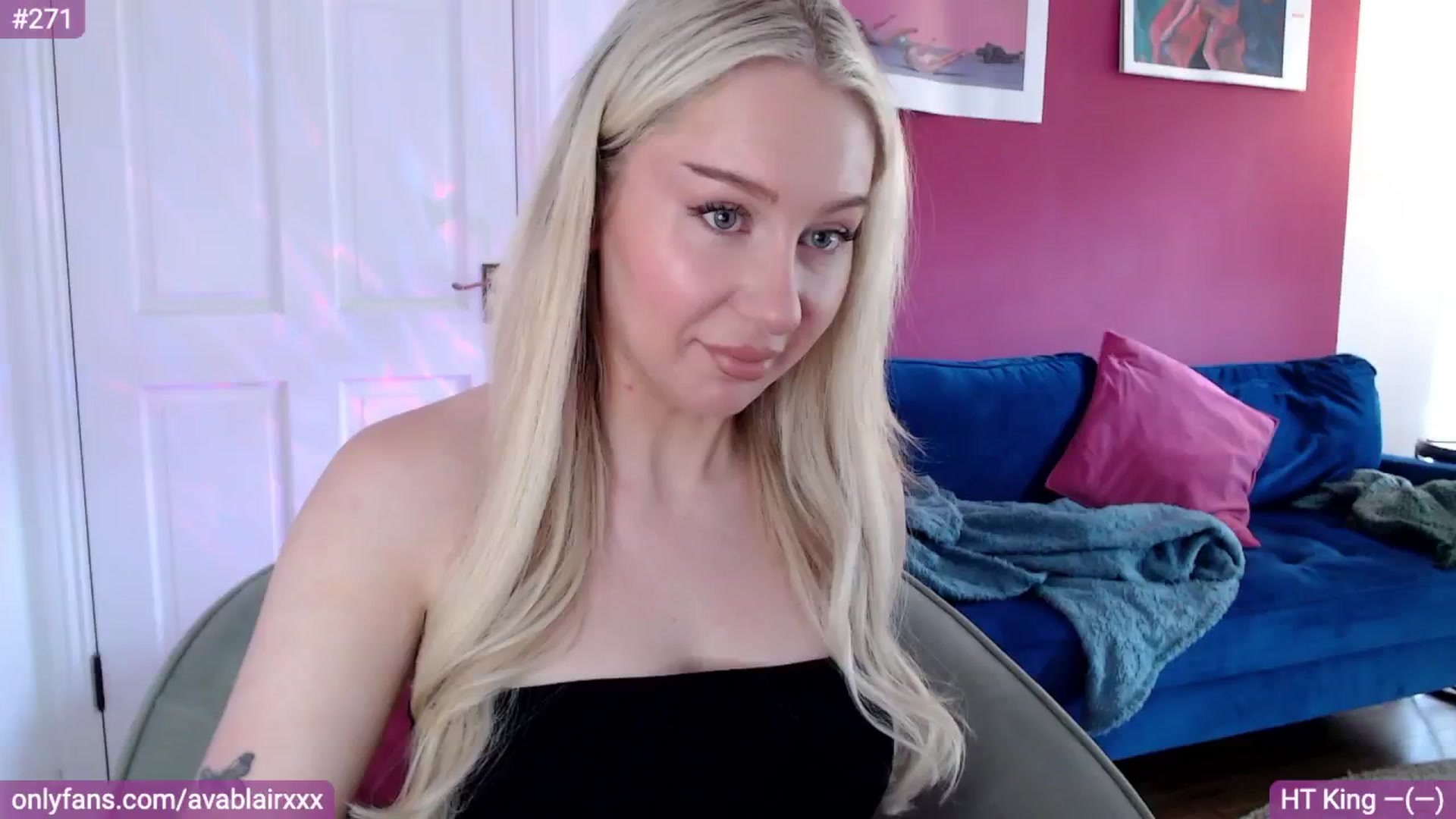 Gallery image thumbnail from PetiteAvax's myfreecams stream on, 08/08/2024, 13:01 image 4 of 20