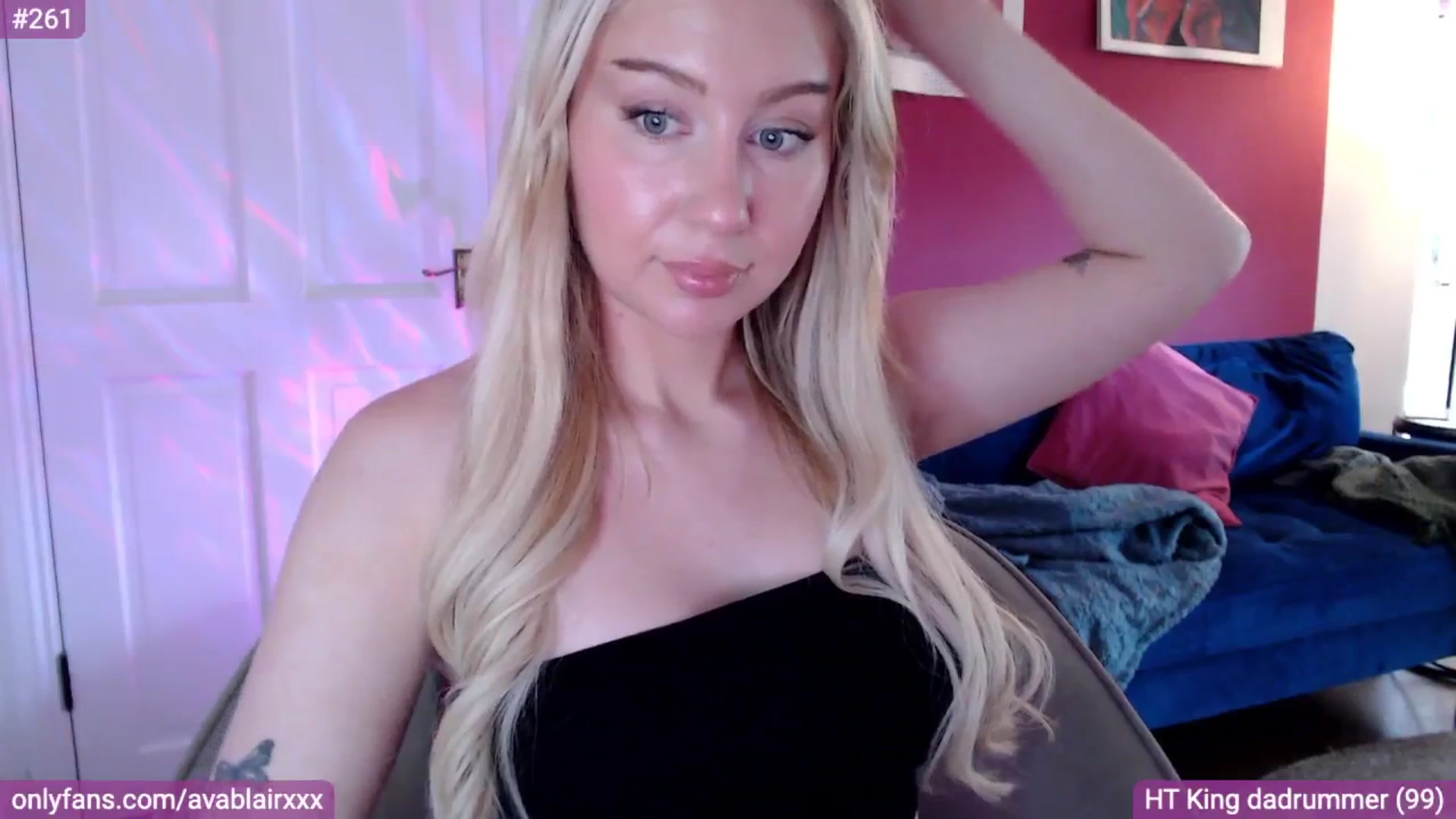Gallery image thumbnail from PetiteAvax's myfreecams stream on, 08/08/2024, 14:06 image 11 of 20