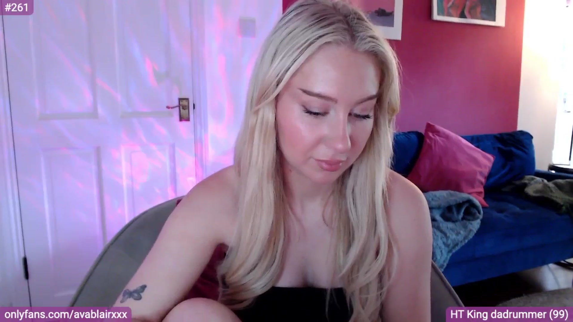 Gallery image thumbnail from PetiteAvax's myfreecams stream on, 08/08/2024, 14:06 image 9 of 20