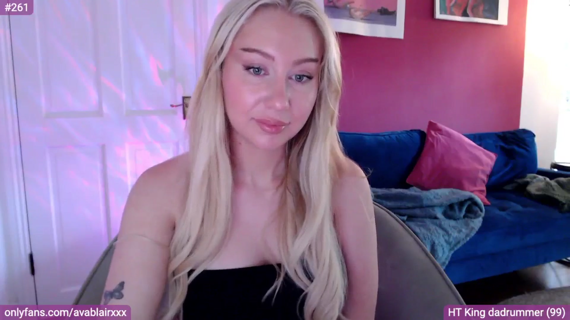 Gallery image thumbnail from PetiteAvax's myfreecams stream on, 08/08/2024, 14:06 image 17 of 20