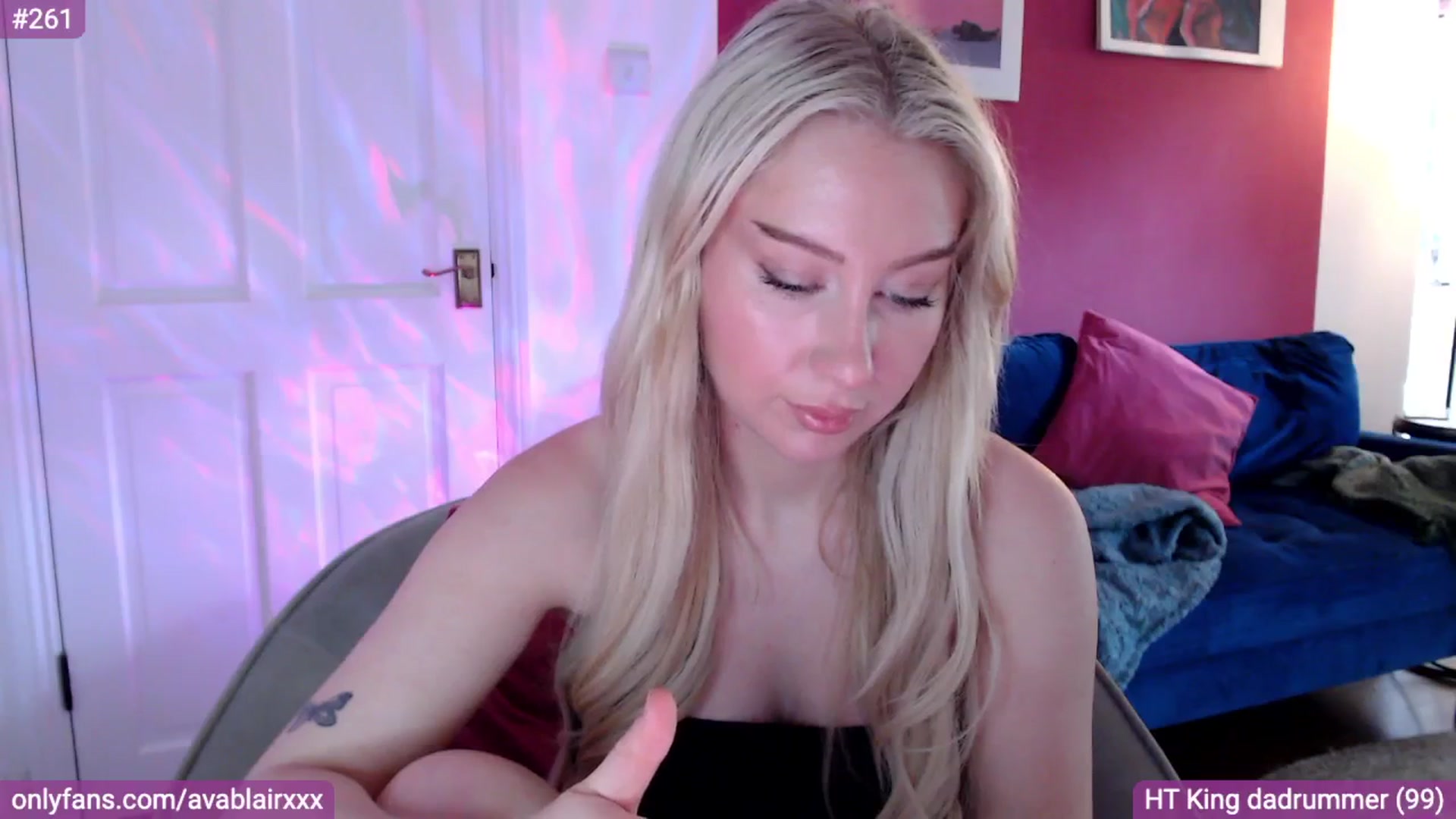 Gallery image thumbnail from PetiteAvax's myfreecams stream on, 08/08/2024, 14:06 image 10 of 20