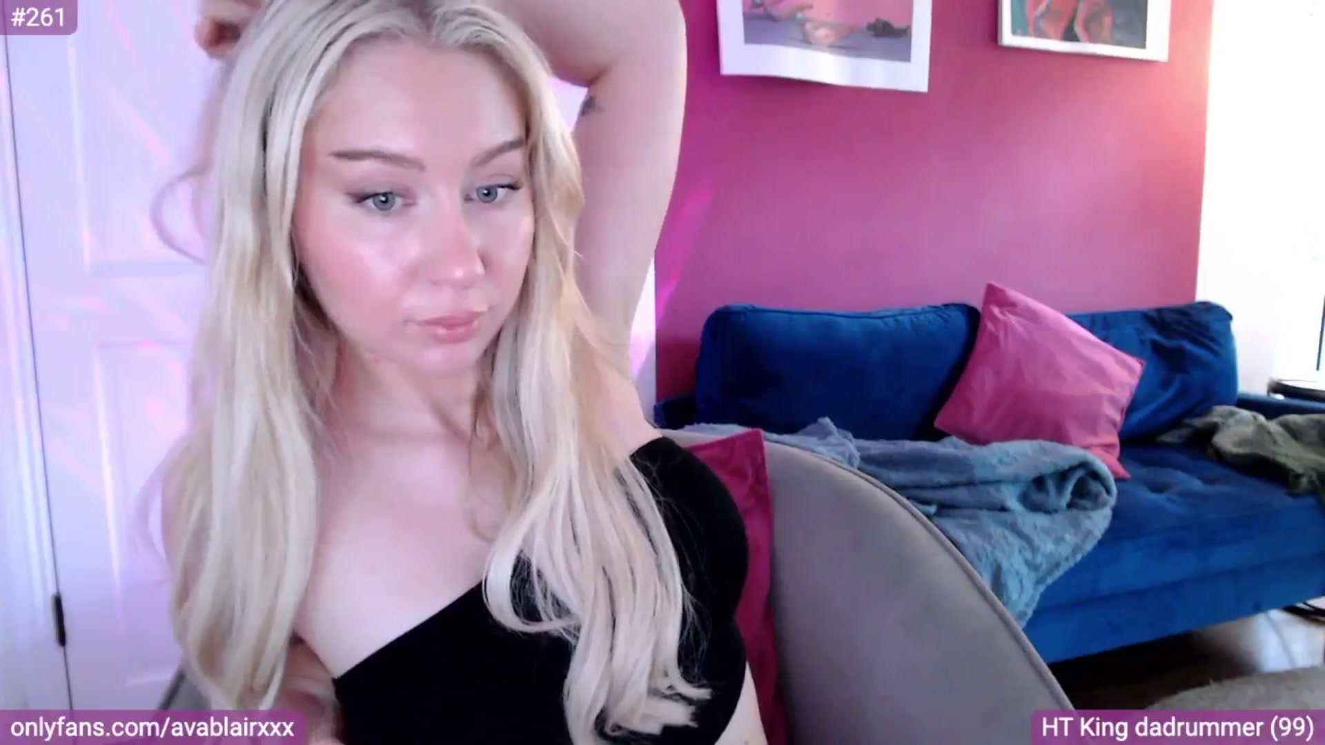 Gallery image thumbnail from PetiteAvax's myfreecams stream on, 08/08/2024, 14:06 image 16 of 20