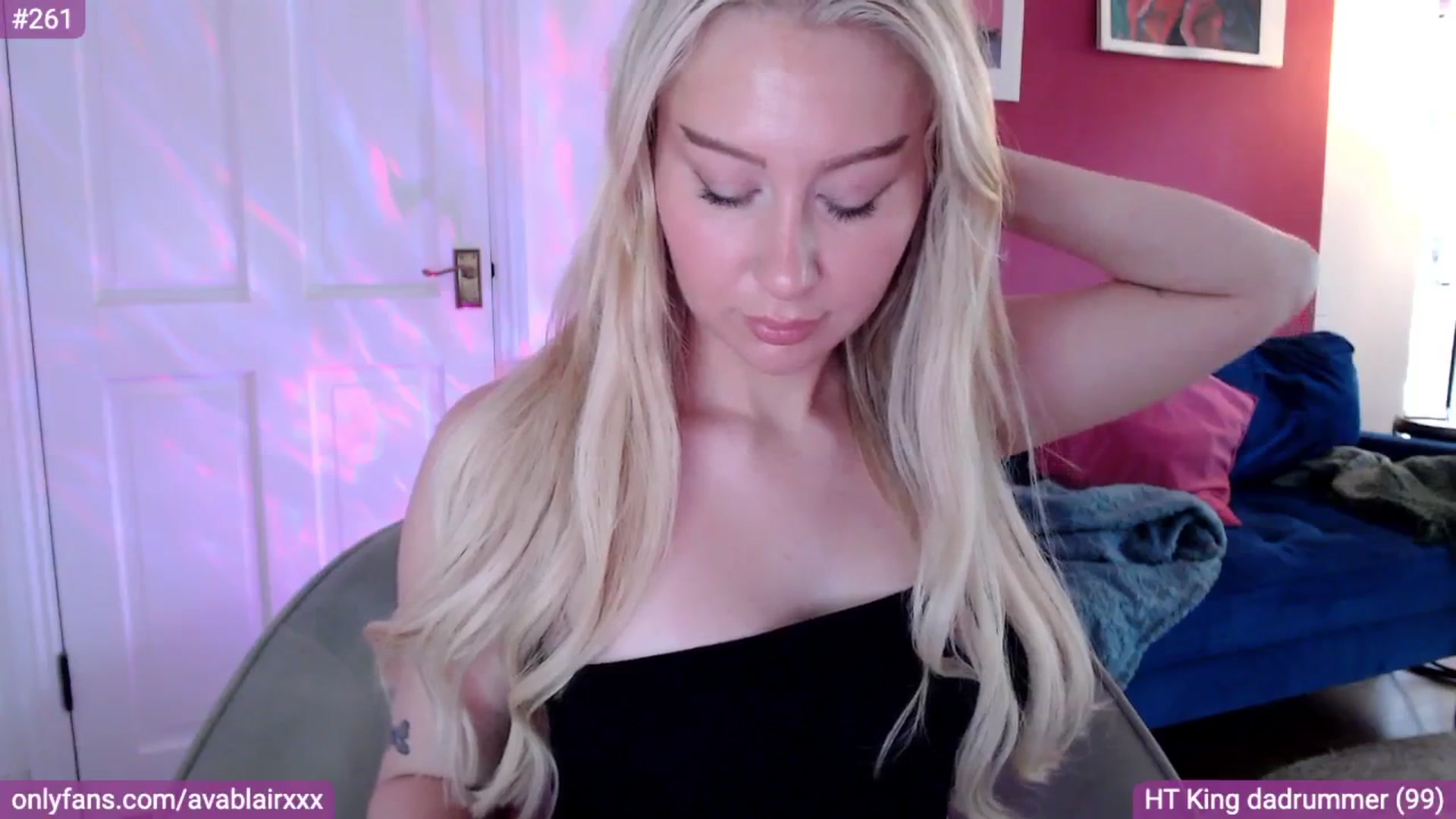 Gallery image thumbnail from PetiteAvax's myfreecams stream on, 08/08/2024, 14:06 image 13 of 20