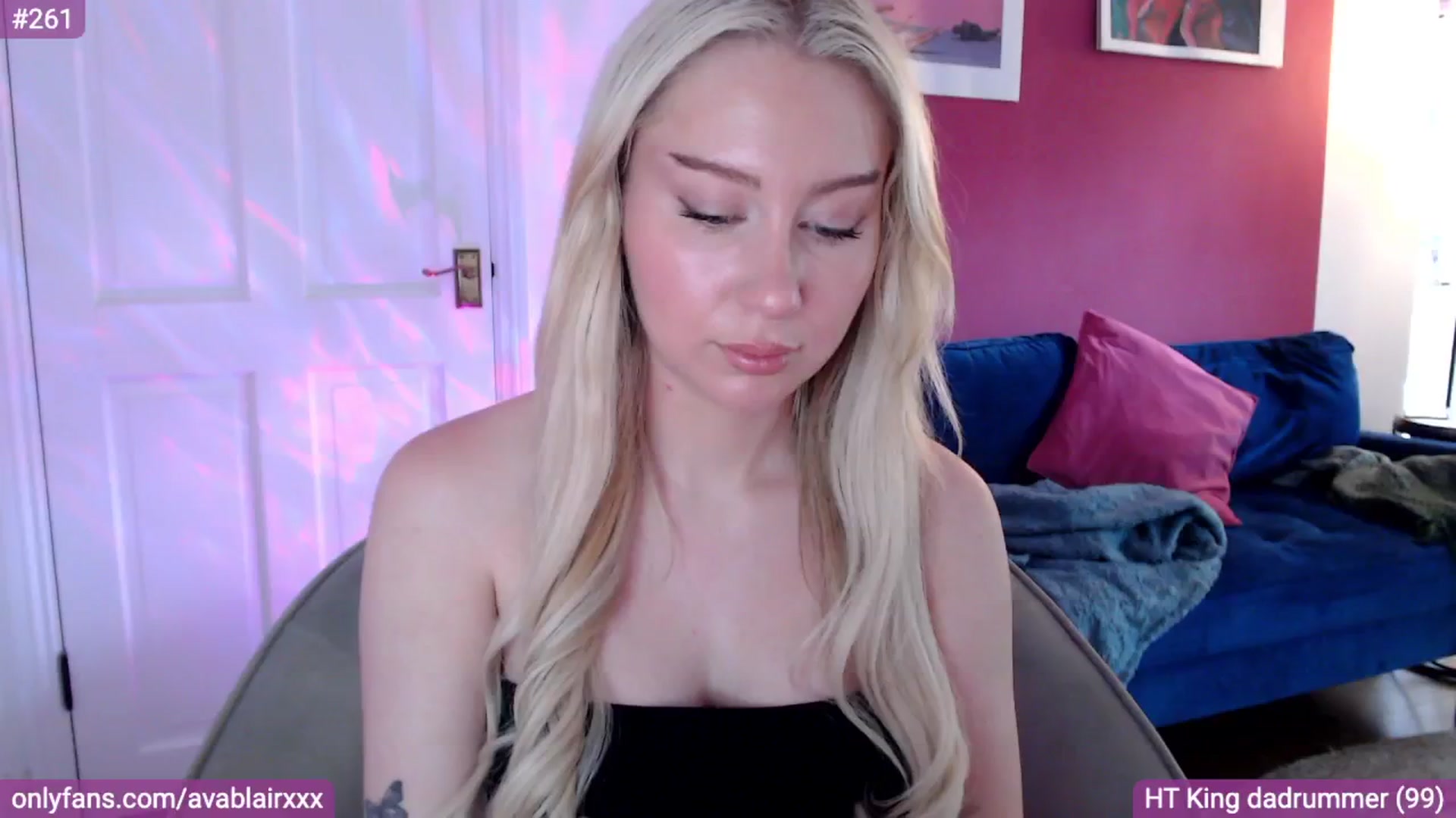 Gallery image thumbnail from PetiteAvax's myfreecams stream on, 08/08/2024, 14:06 image 3 of 20