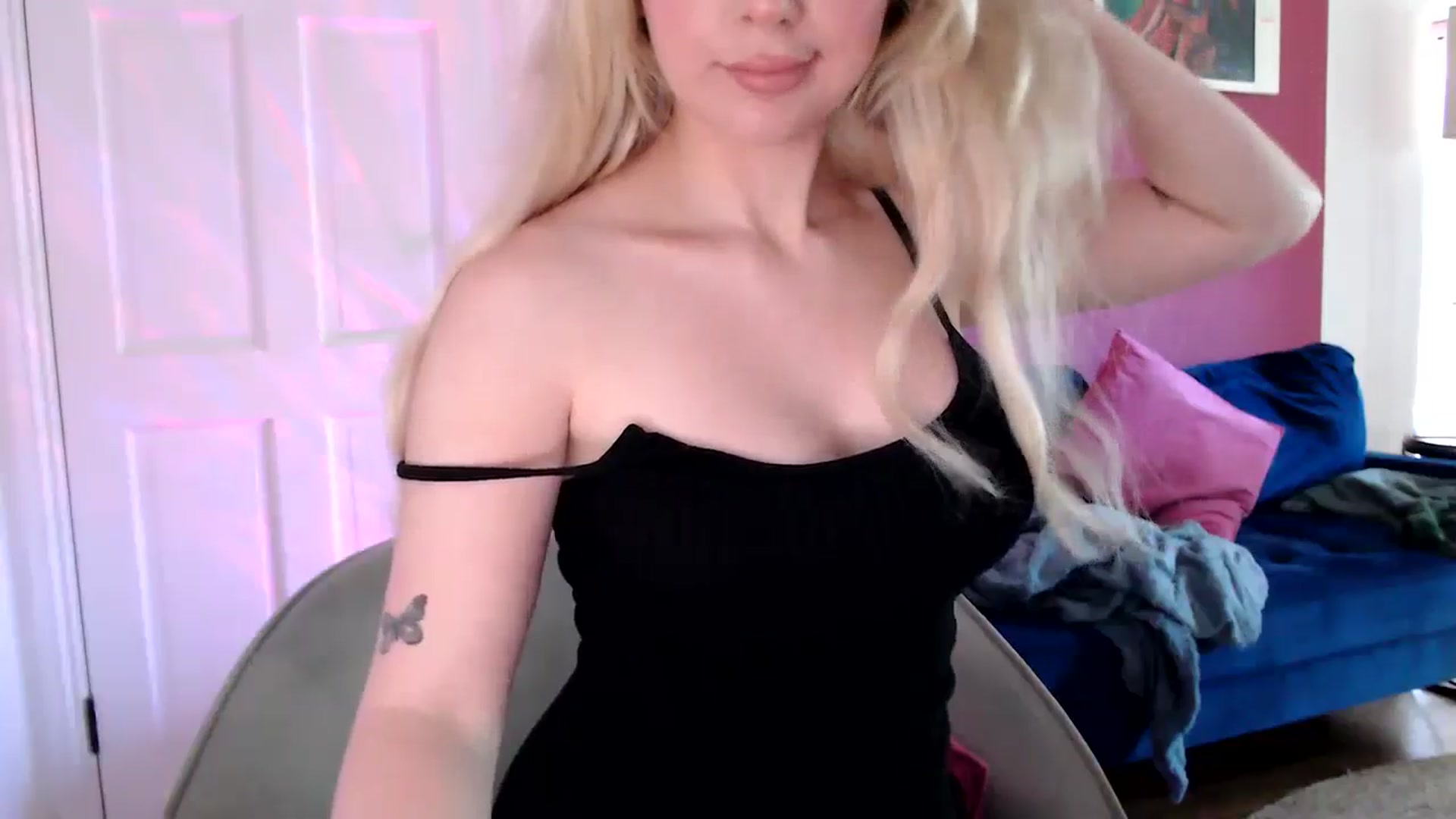 Gallery image thumbnail from PetiteAvax's myfreecams stream on, 08/09/2024, 10:56 image 12 of 20