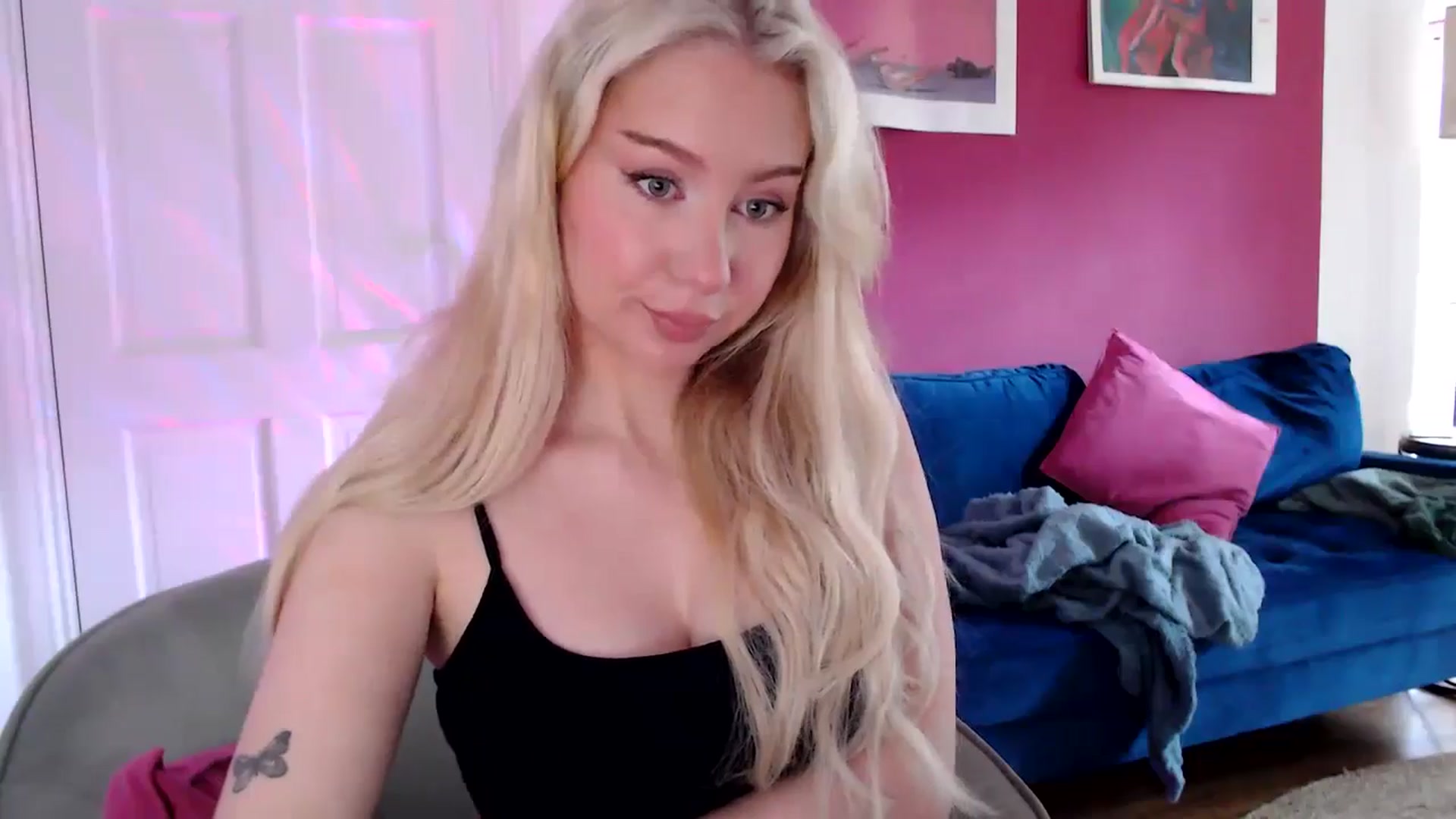 Gallery image thumbnail from PetiteAvax's myfreecams stream on, 08/09/2024, 10:56 image 2 of 20