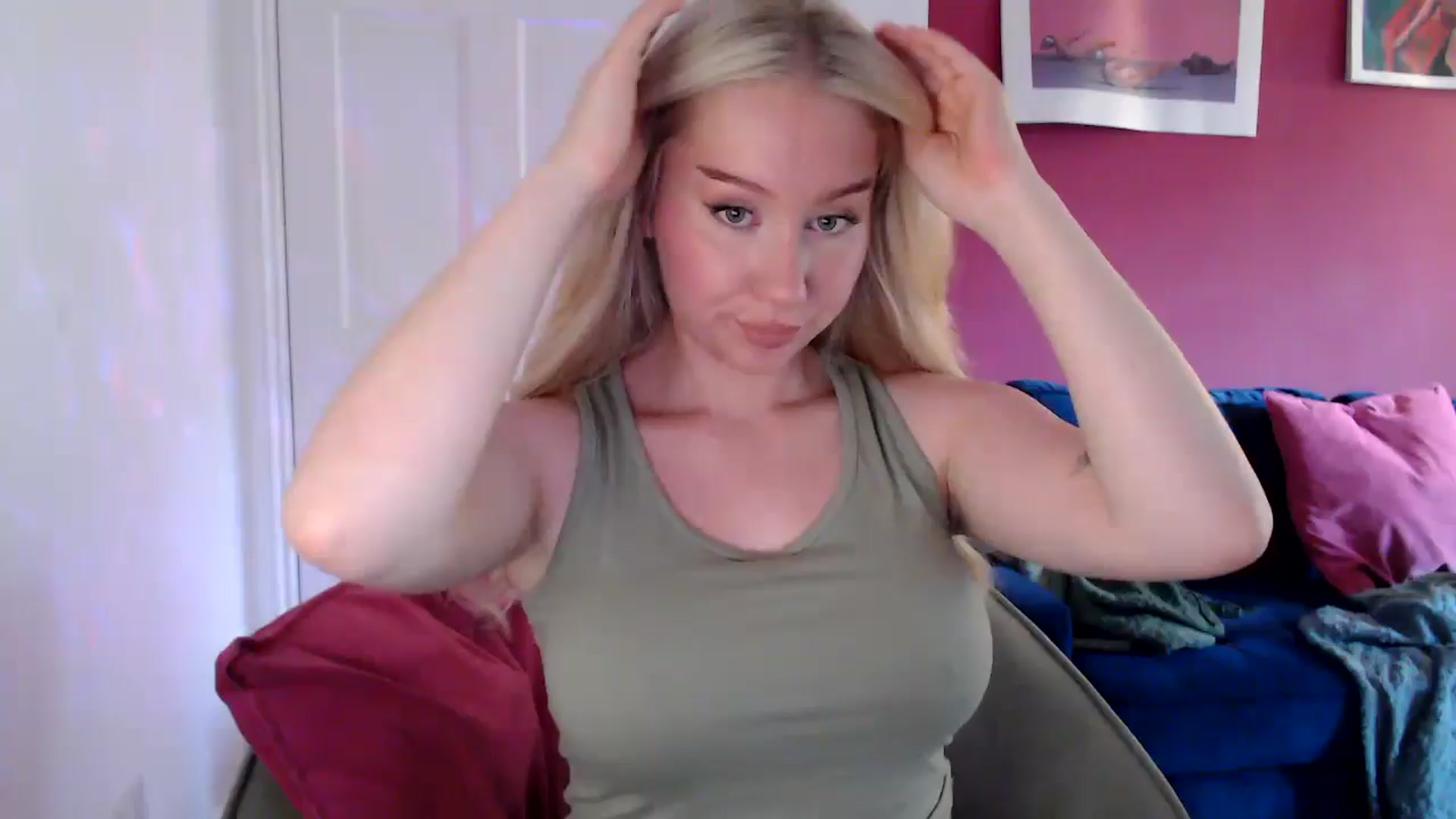 Gallery image thumbnail from PetiteAvax's myfreecams stream on, 08/12/2024, 18:45 image 1 of 20