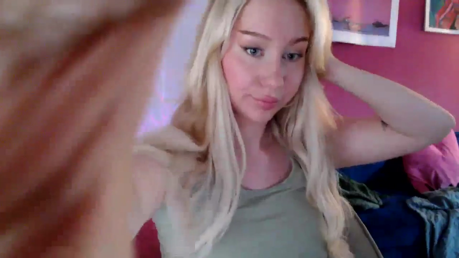 Gallery image thumbnail from PetiteAvax's myfreecams stream on, 08/12/2024, 18:57 image 3 of 20