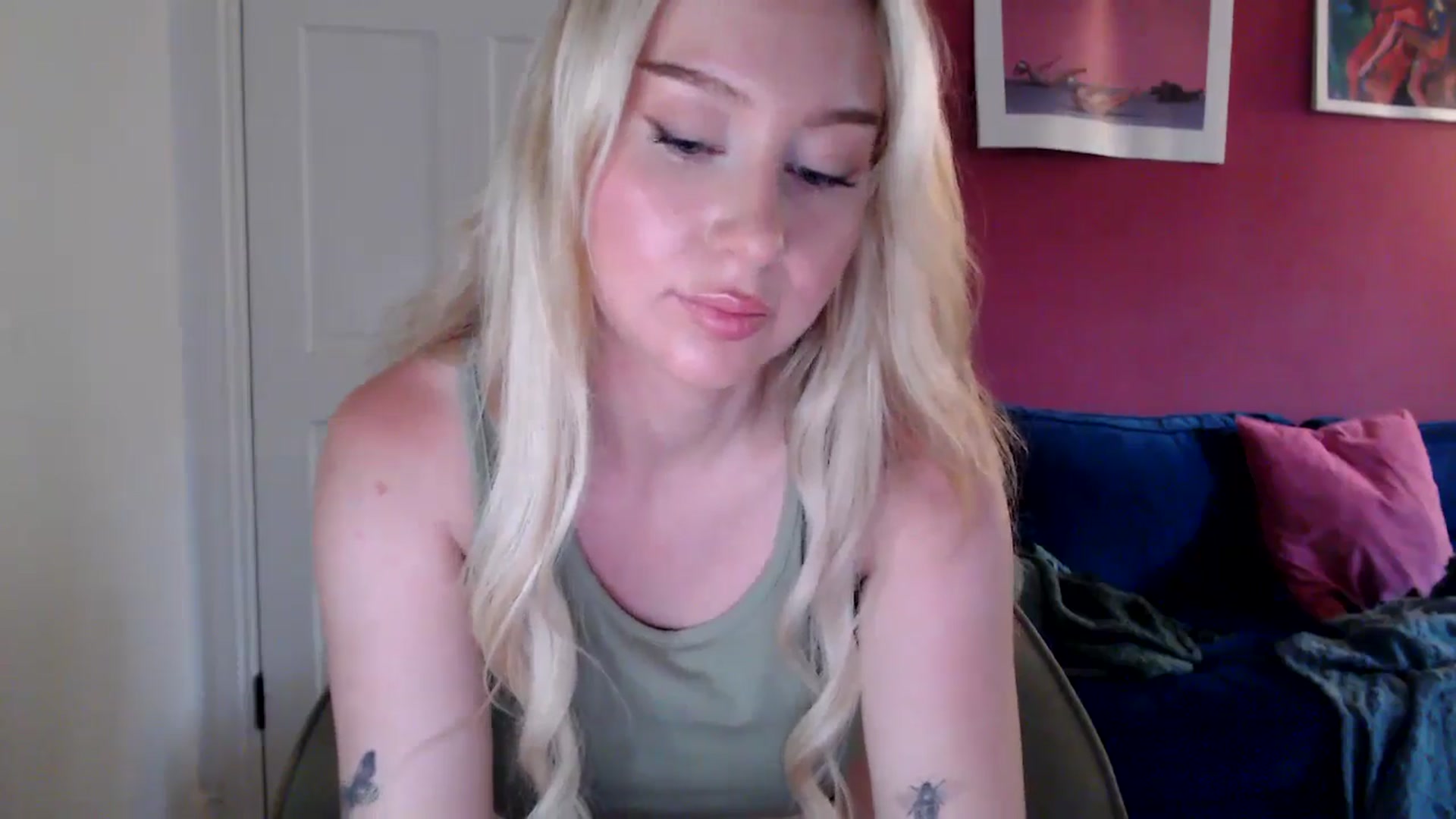 Gallery image thumbnail from PetiteAvax's myfreecams stream on, 08/12/2024, 18:57 image 13 of 20