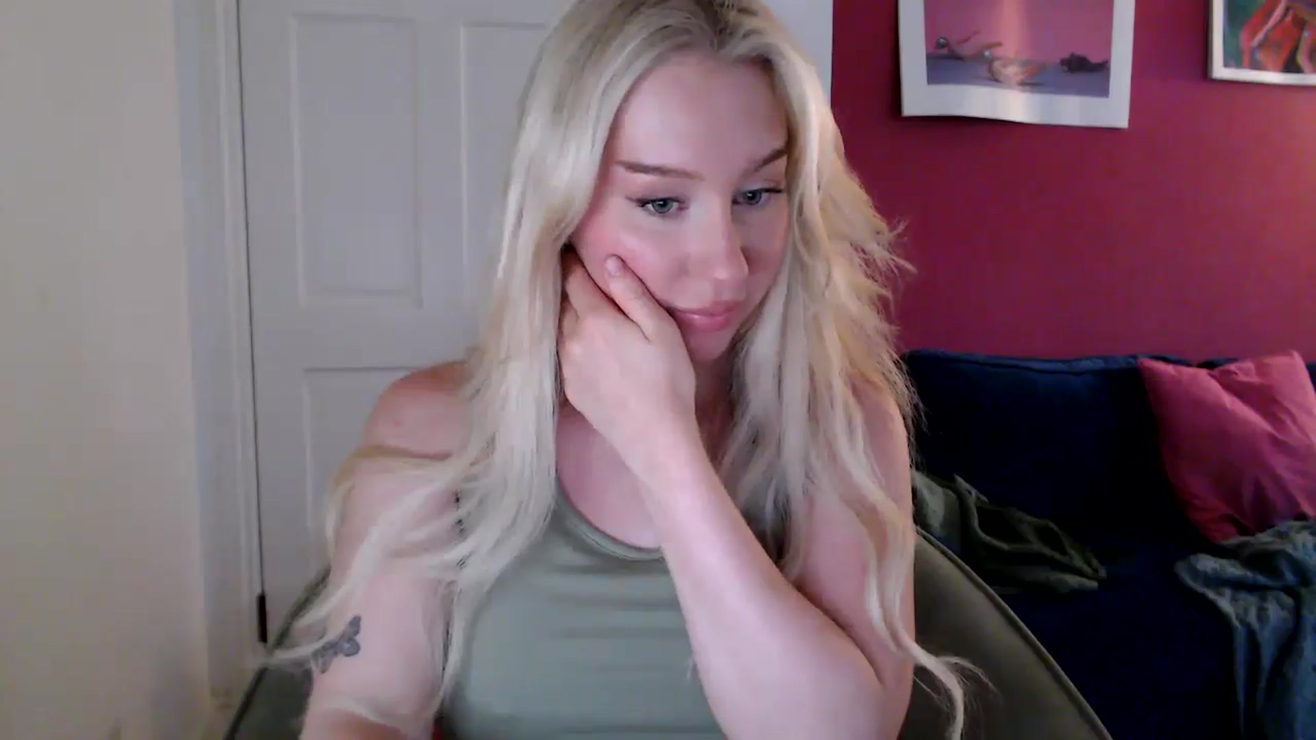 Gallery image thumbnail from PetiteAvax's myfreecams stream on, 08/12/2024, 19:55 image 6 of 20