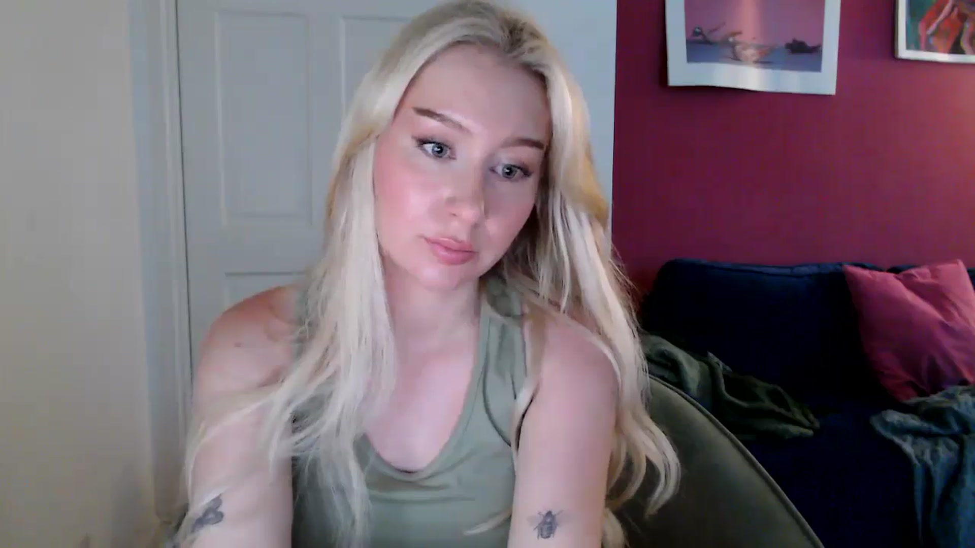 Gallery image thumbnail from PetiteAvax's myfreecams stream on, 08/12/2024, 19:55 image 7 of 20