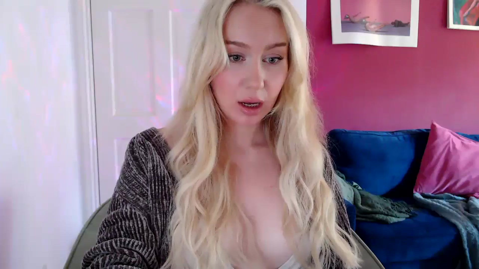 Gallery image thumbnail from PetiteAvax's myfreecams stream on, 08/13/2024, 10:41 image 20 of 20