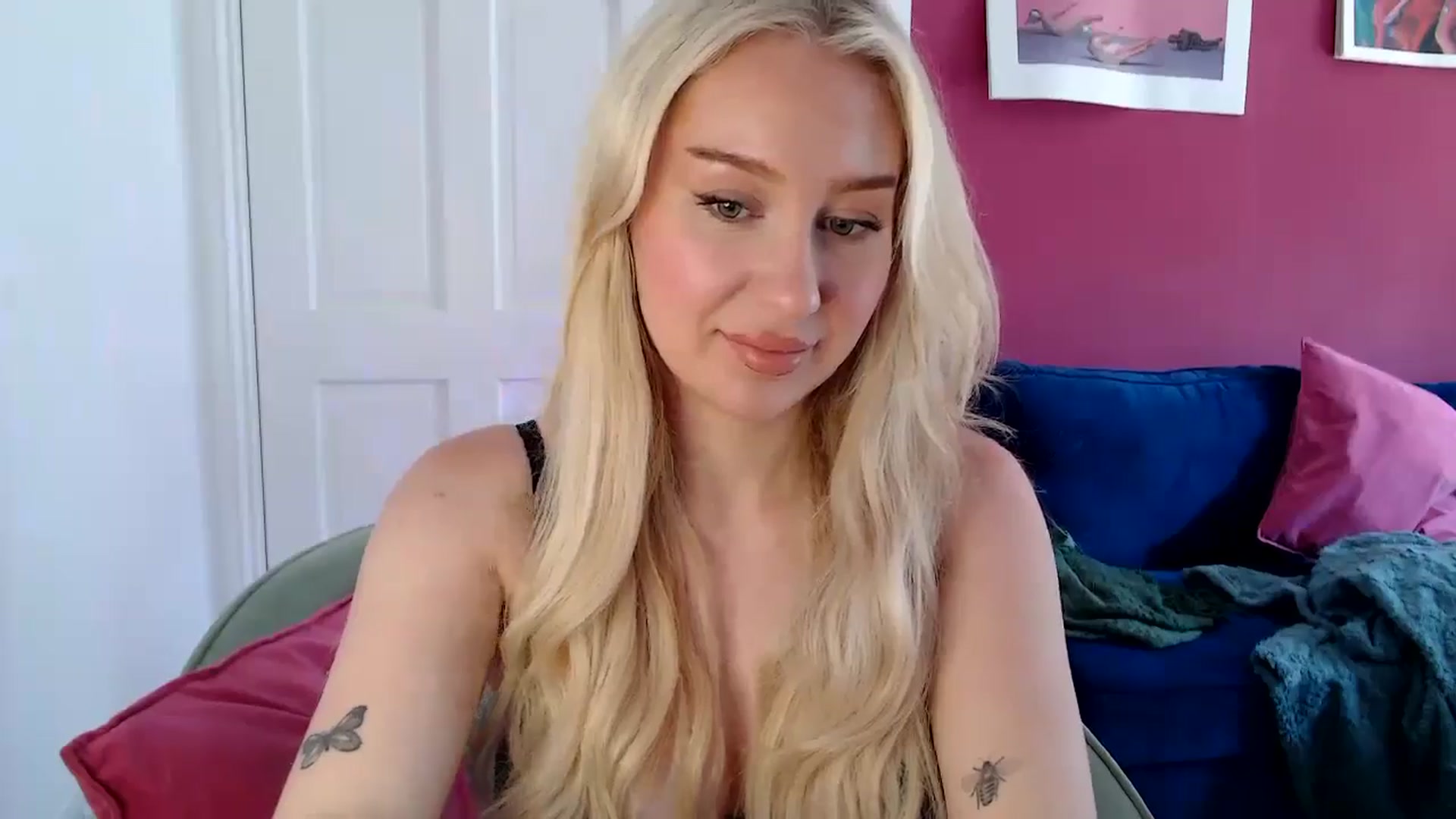 Gallery image thumbnail from PetiteAvax's myfreecams stream on, 08/13/2024, 14:23 image 5 of 20